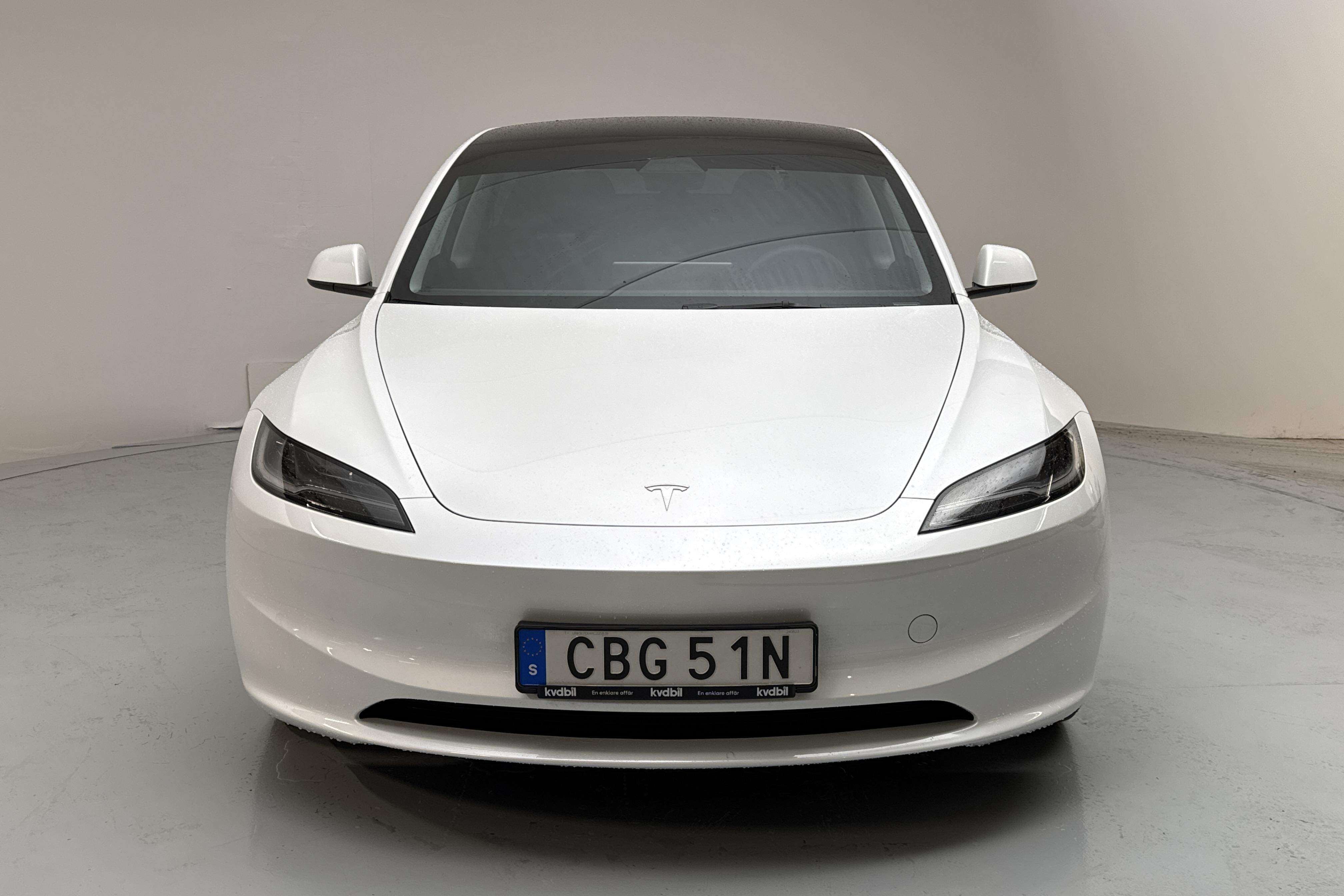 Tesla Model 3 Long Range Dual Motor AWD - 3 410 km - Automatic - white - 2024