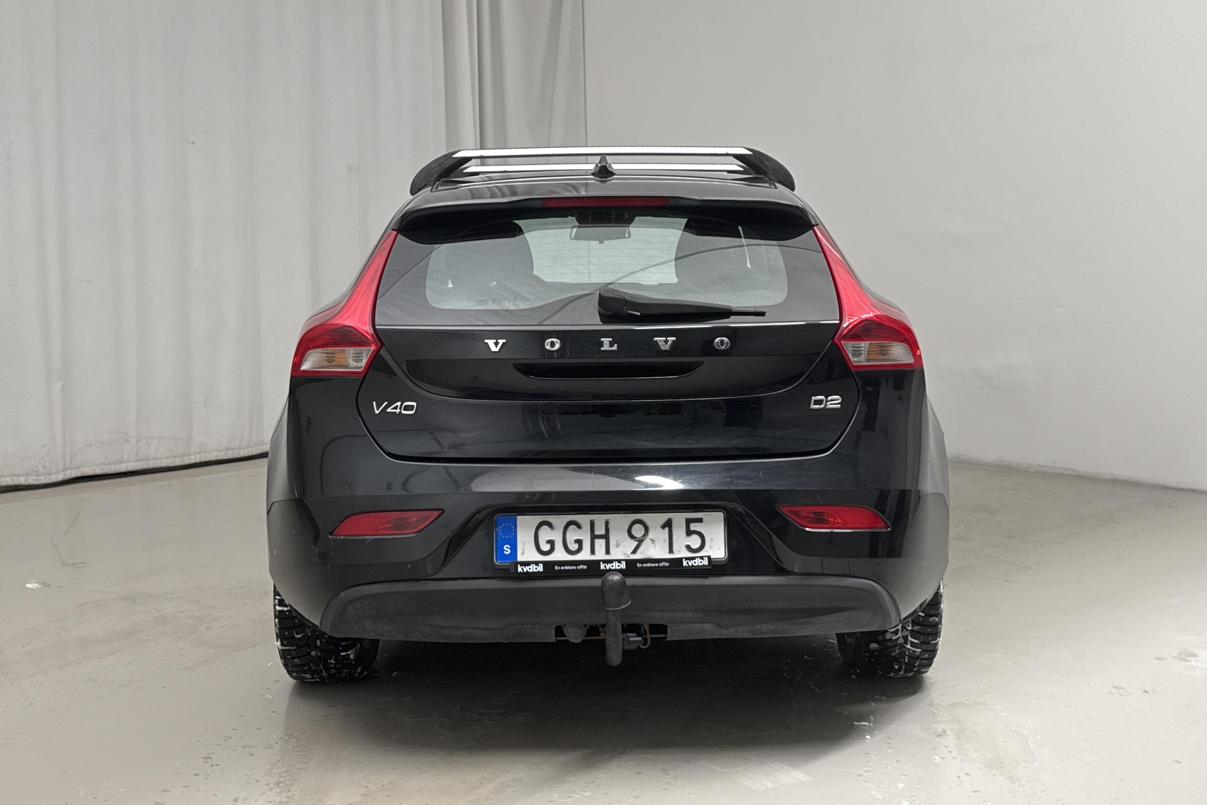 Volvo V40 D2 (115hk) - 178 000 km - Käsitsi - must - 2015