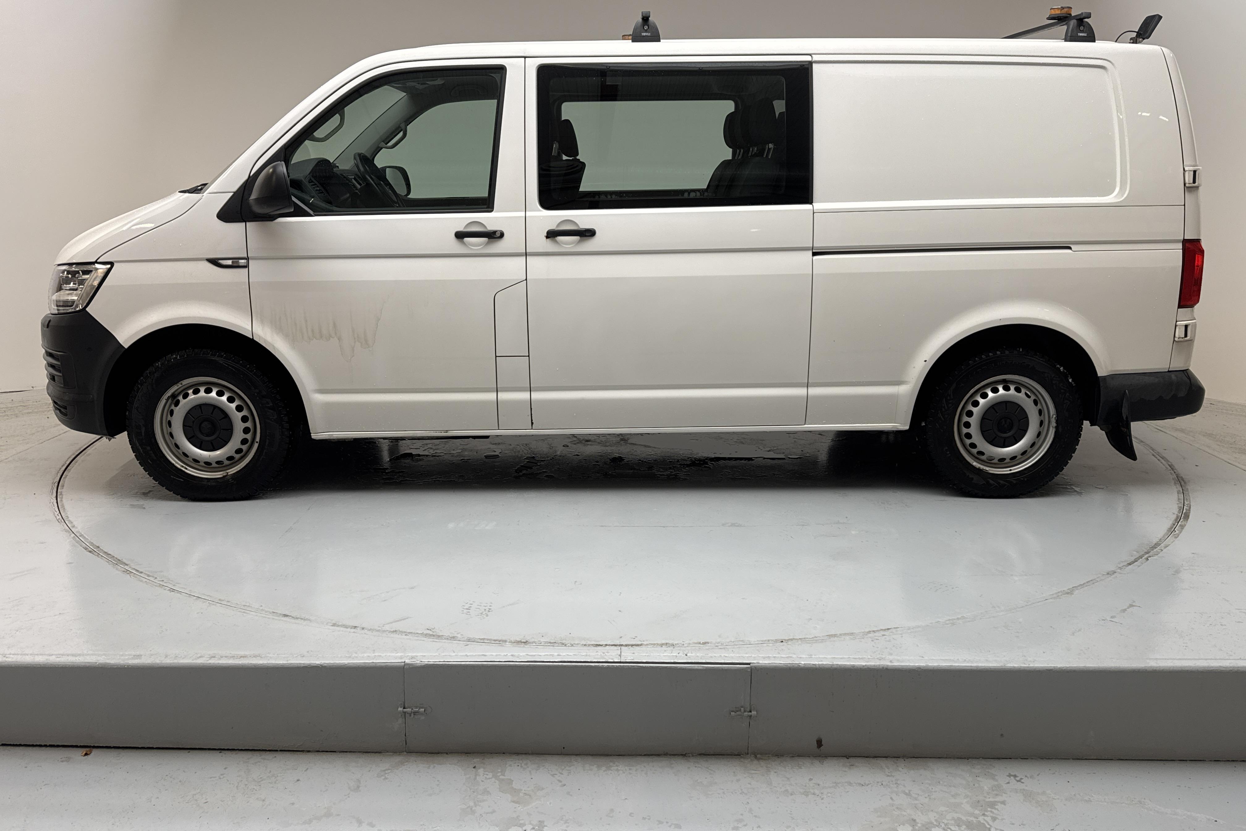 VW Transporter Kombi T6 2.0 TDI BMT Skåp 4MOTION (150hk) - 204 590 km - Manualna - biały - 2019