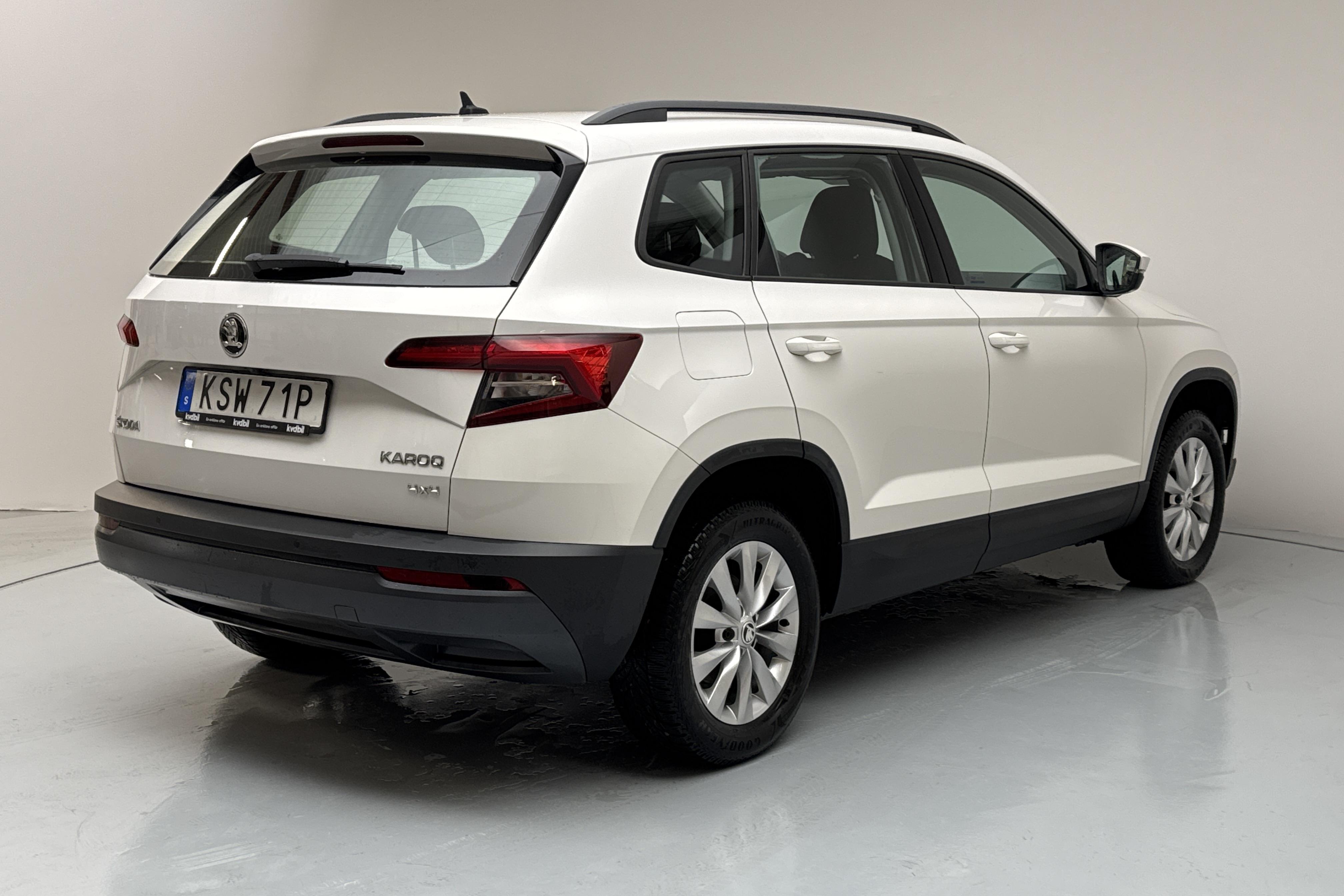 Skoda Karoq 2.0 TDI 4X4 (150hk) - 7 312 mil - Manuell - vit - 2019