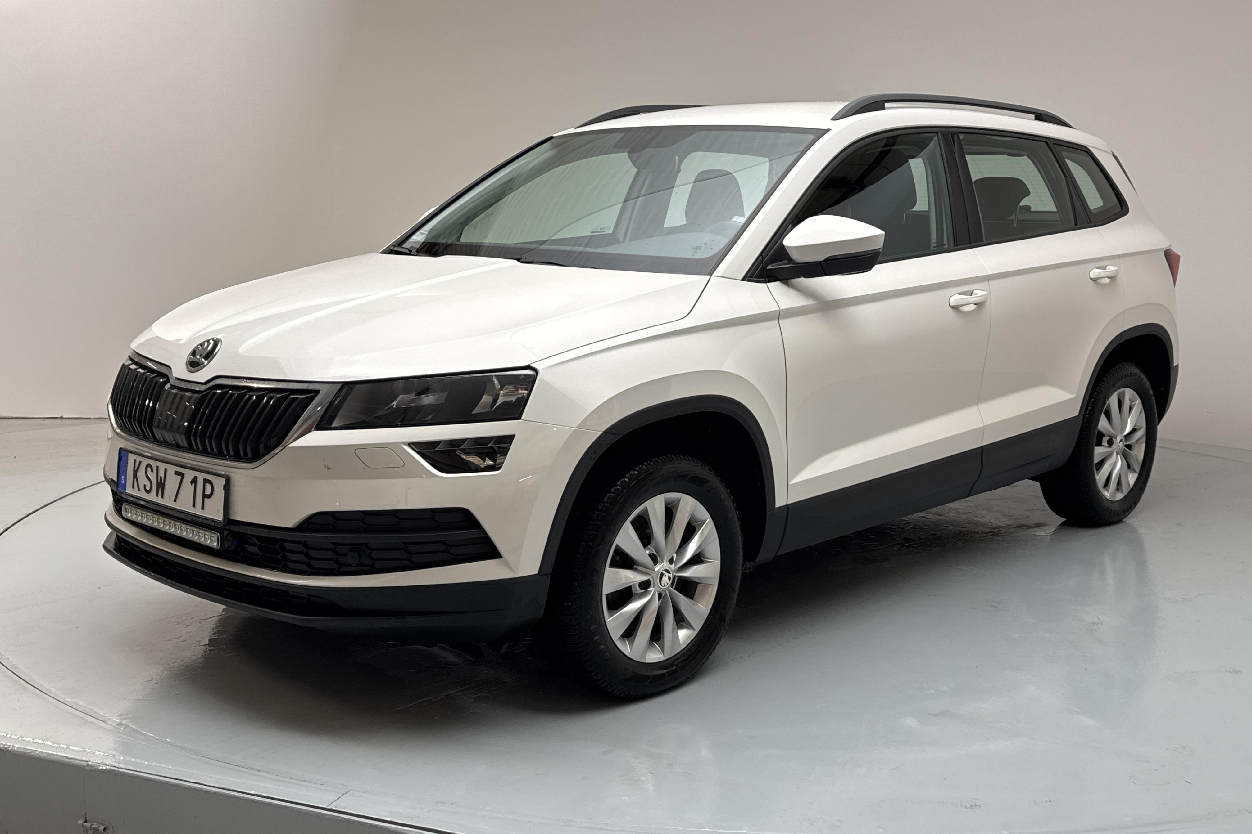 Skoda Karoq 2.0 TDI 4X4 (150hk) - 7 312 mil - Manuell - vit - 2019