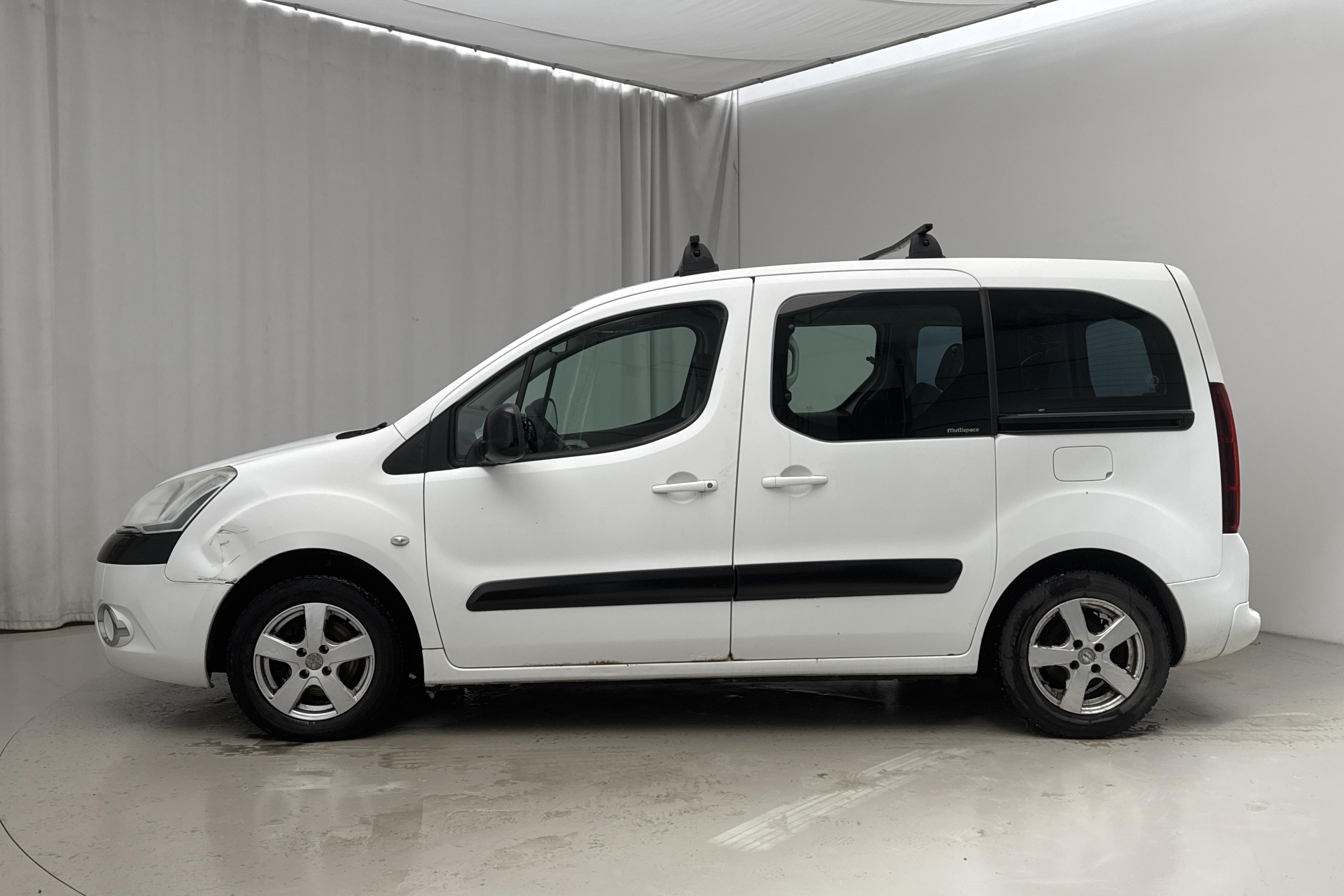 Citroen Berlingo Family III 1.6 HDI (92hk) - 190 370 km - Automatyczna - biały - 2012