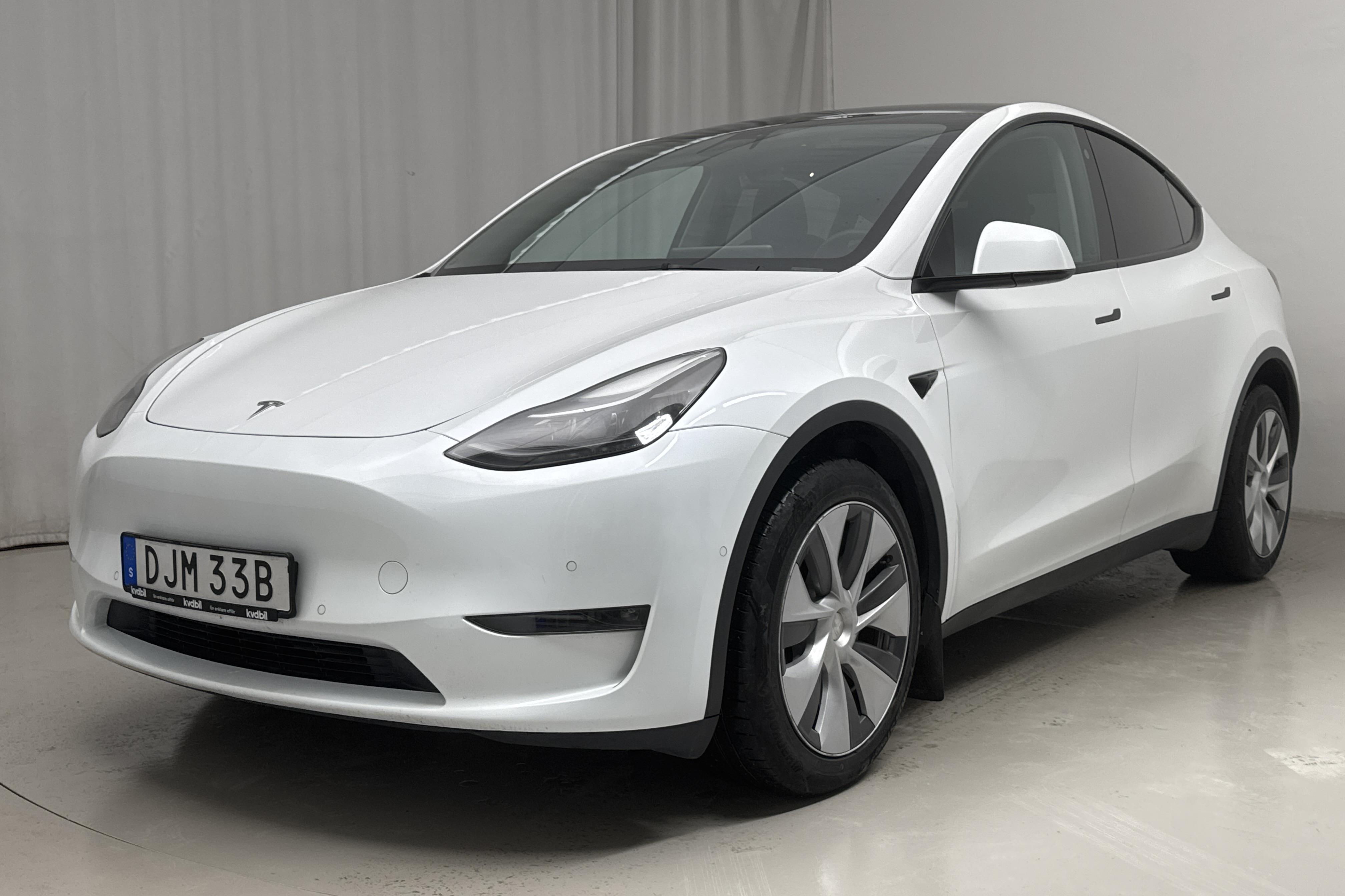 Tesla Model Y Long Range Dual Motor AWD - 3 236 mil - Automat - vit - 2022