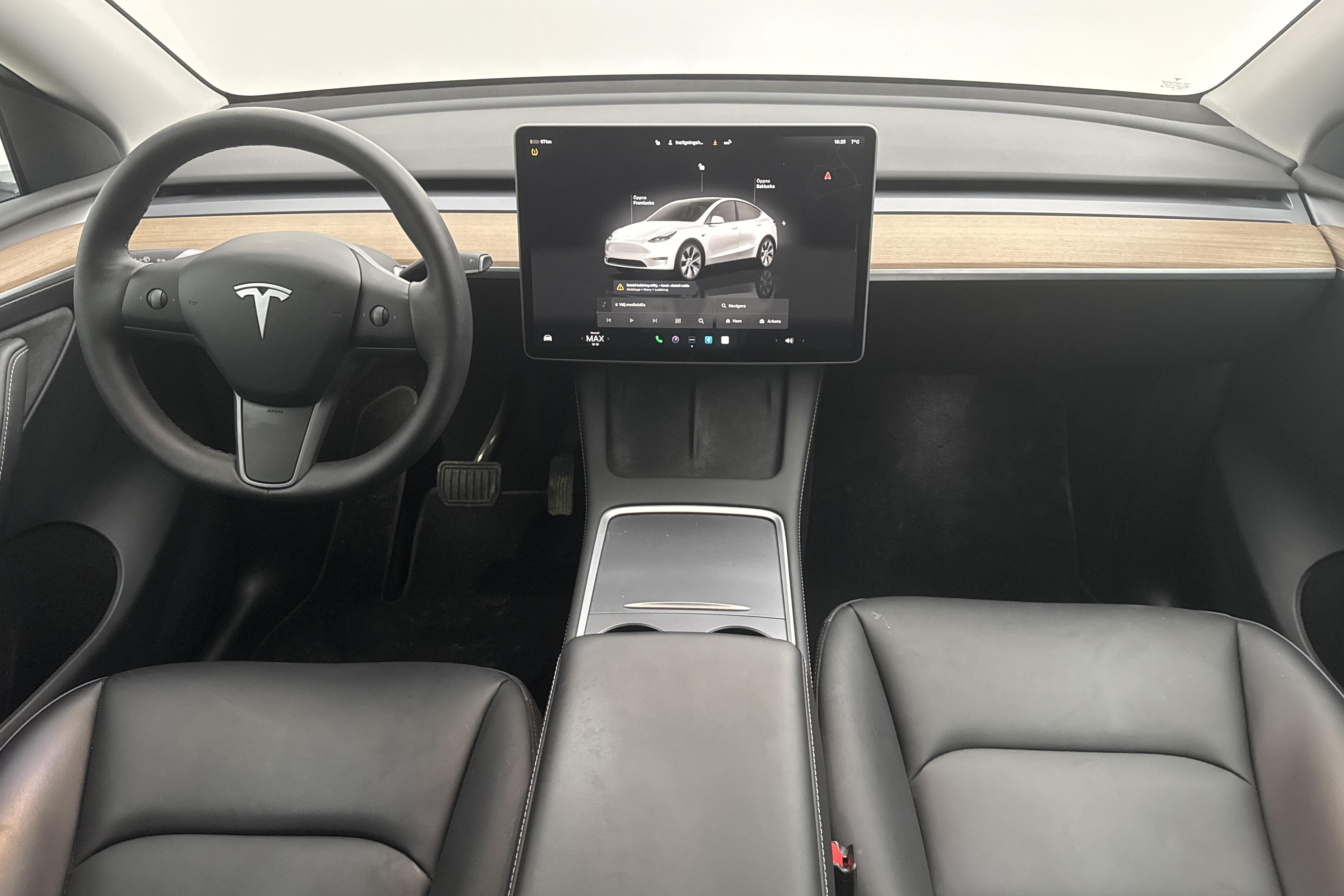 Tesla Model Y Long Range Dual Motor AWD - 3 236 mil - Automat - vit - 2022