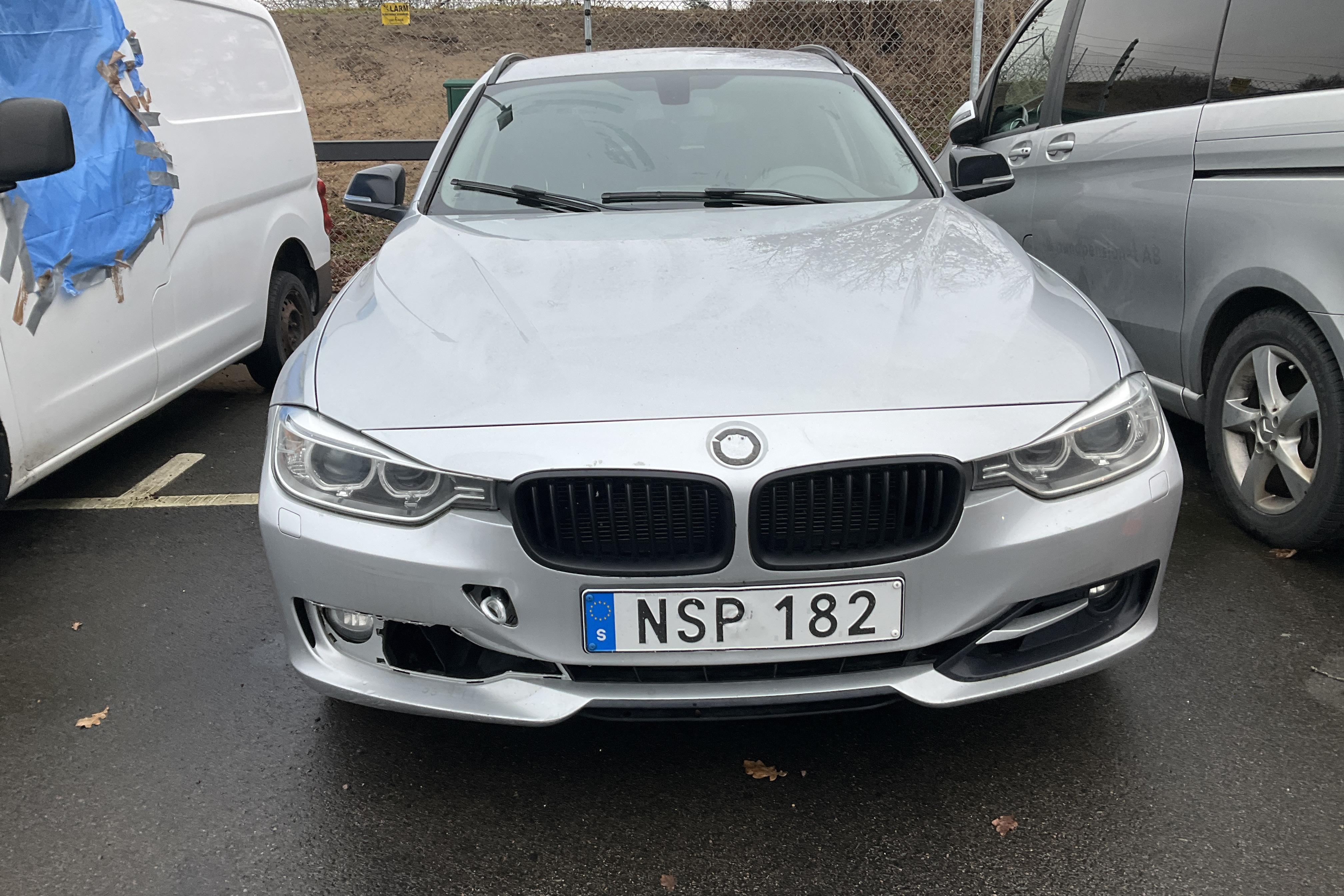 BMW 330d xDrive Touring, F31 (258hk) - 16 353 mil - Automat - silver - 2015