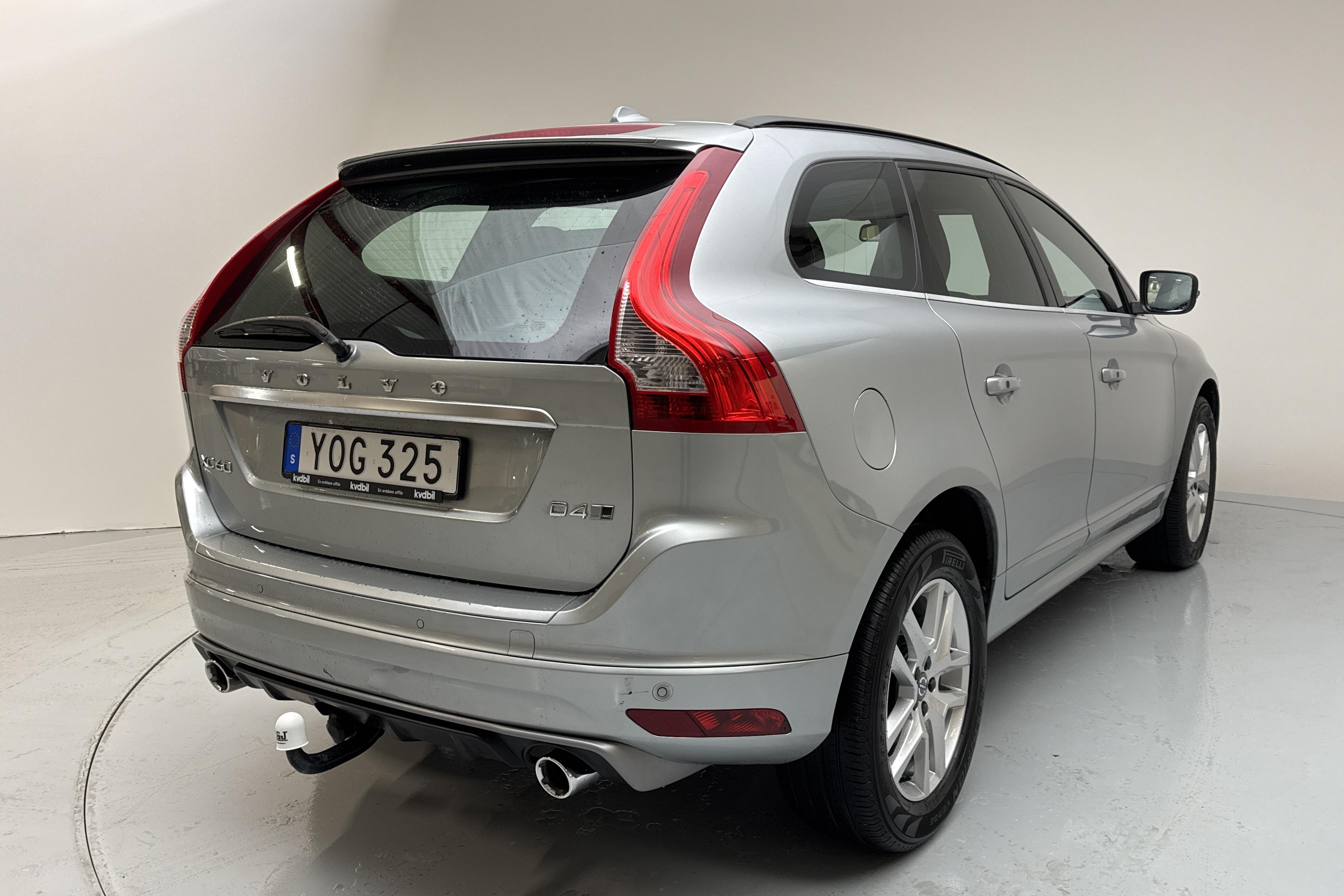 Volvo XC60 D4 AWD (190hk) - 193 260 km - Automatic - silver - 2017