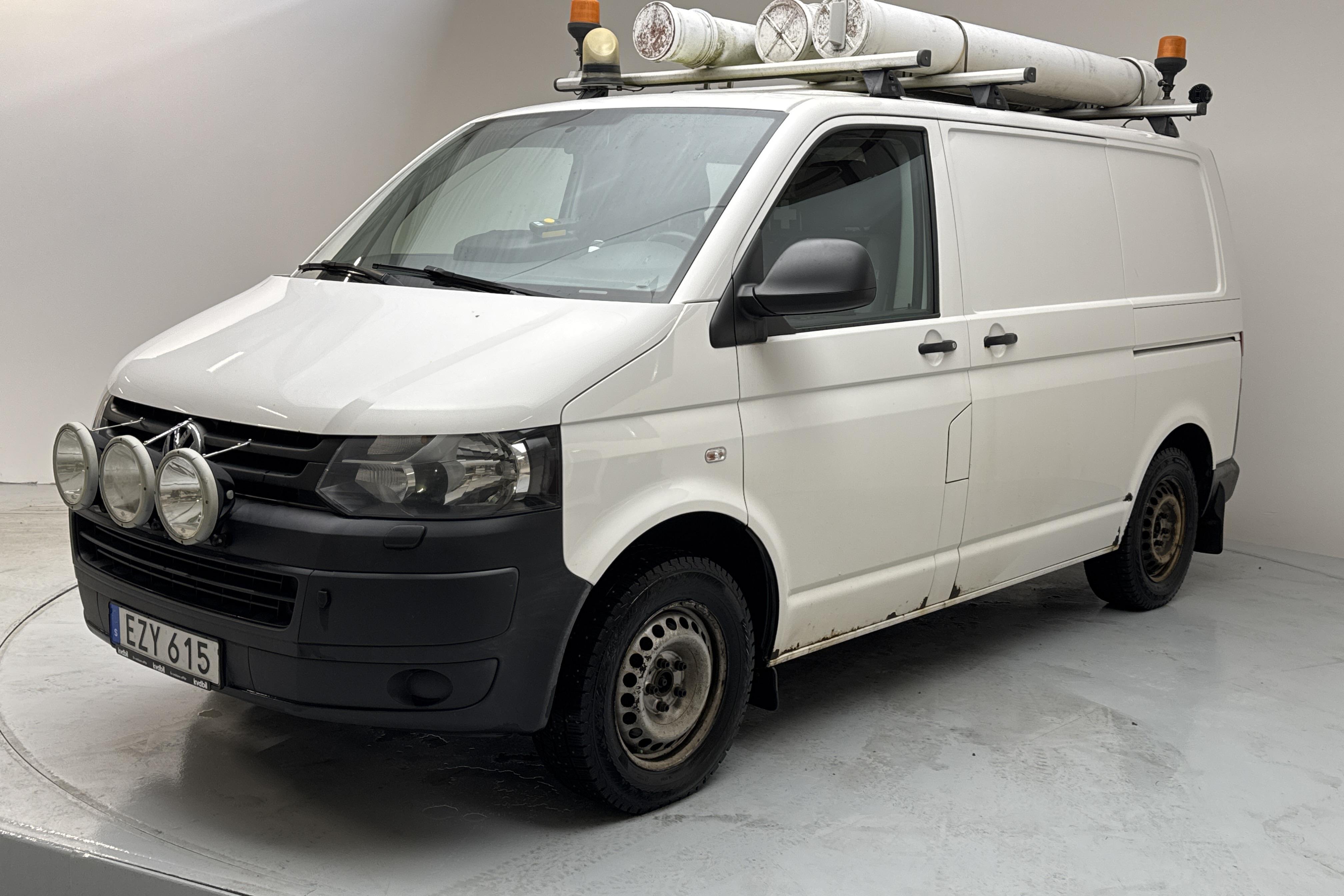 VW Transporter T5 2.0 TDI 4MOTION (140hk) - 37 679 mil - Manuell - vit - 2015