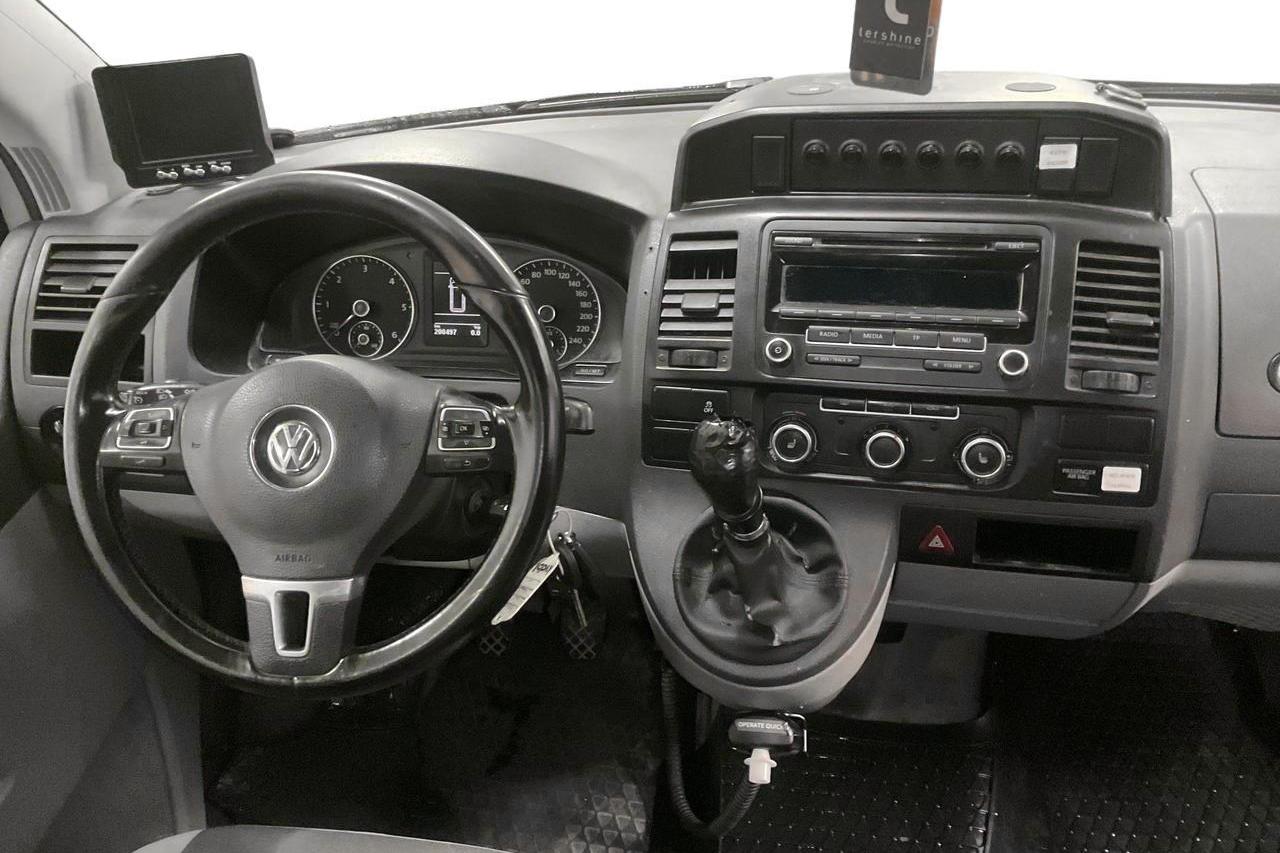 VW Transporter T5 2.0 TDI 4MOTION (140hk) - 20 055 mil - Manuell - vit - 2014