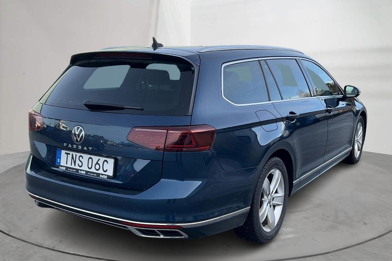 VW Passat 2.0 TDI Sportscombi (200hk) - 6 387 mil - Automat - blå - 2021