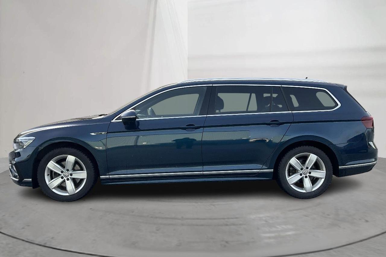 VW Passat 2.0 TDI Sportscombi (200hk) - 6 387 mil - Automat - blå - 2021