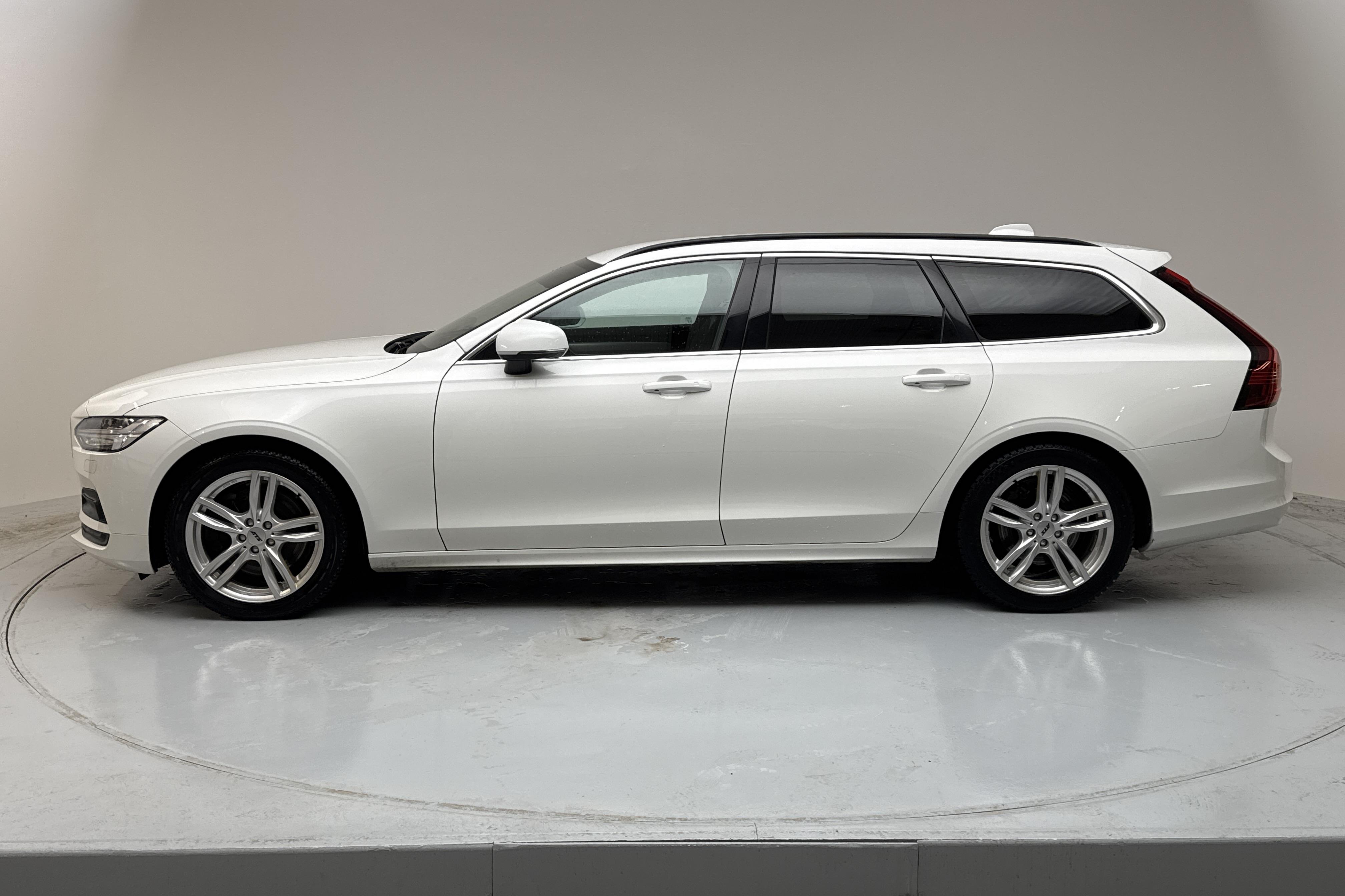 Volvo V90 B4 Mildhybrid, Diesel (190hk) - 155 390 km - Automatic - white - 2022