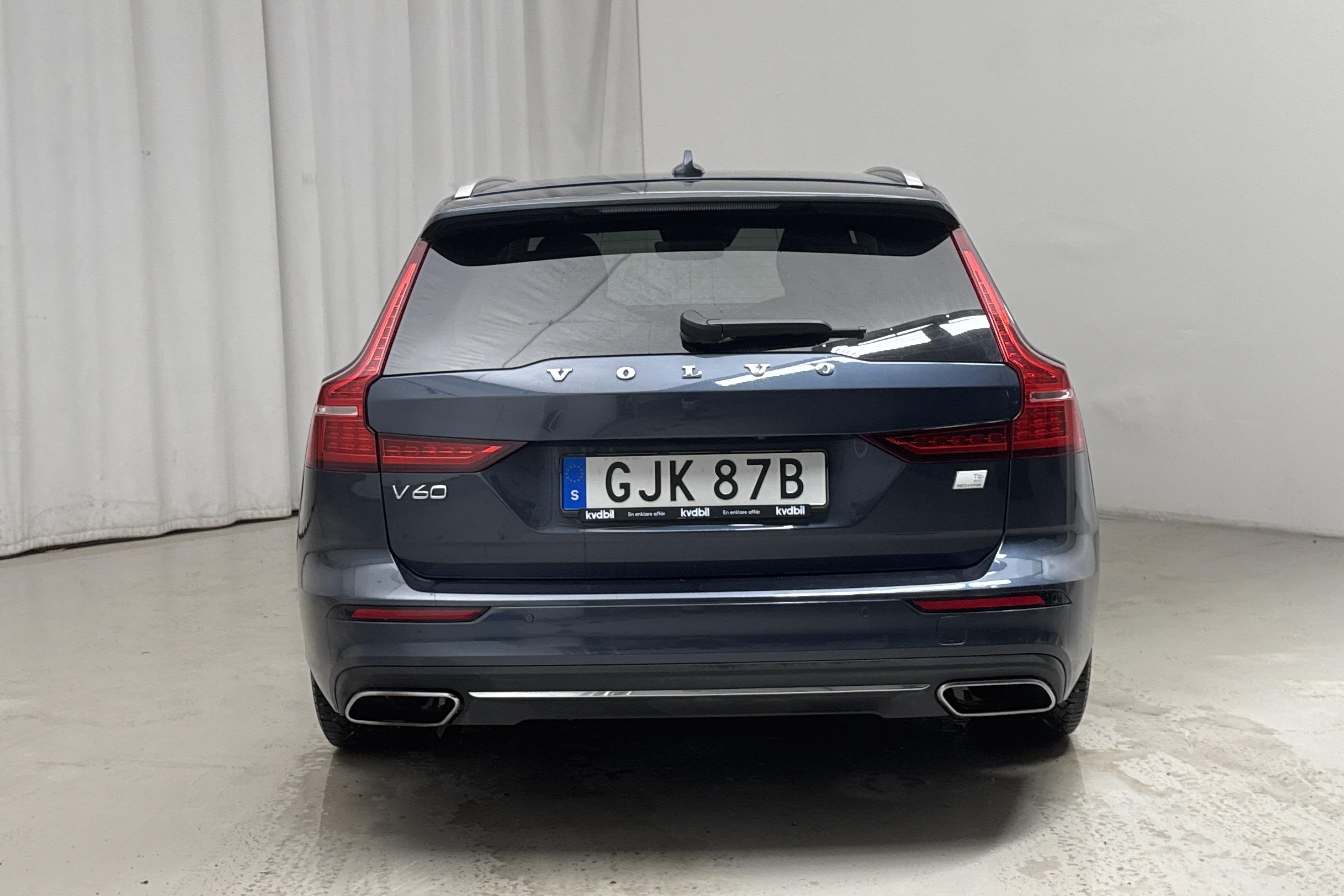 Volvo V60 T6 AWD Twin Engine (340hk) - 3 927 mil - Automat - Dark Blue - 2022