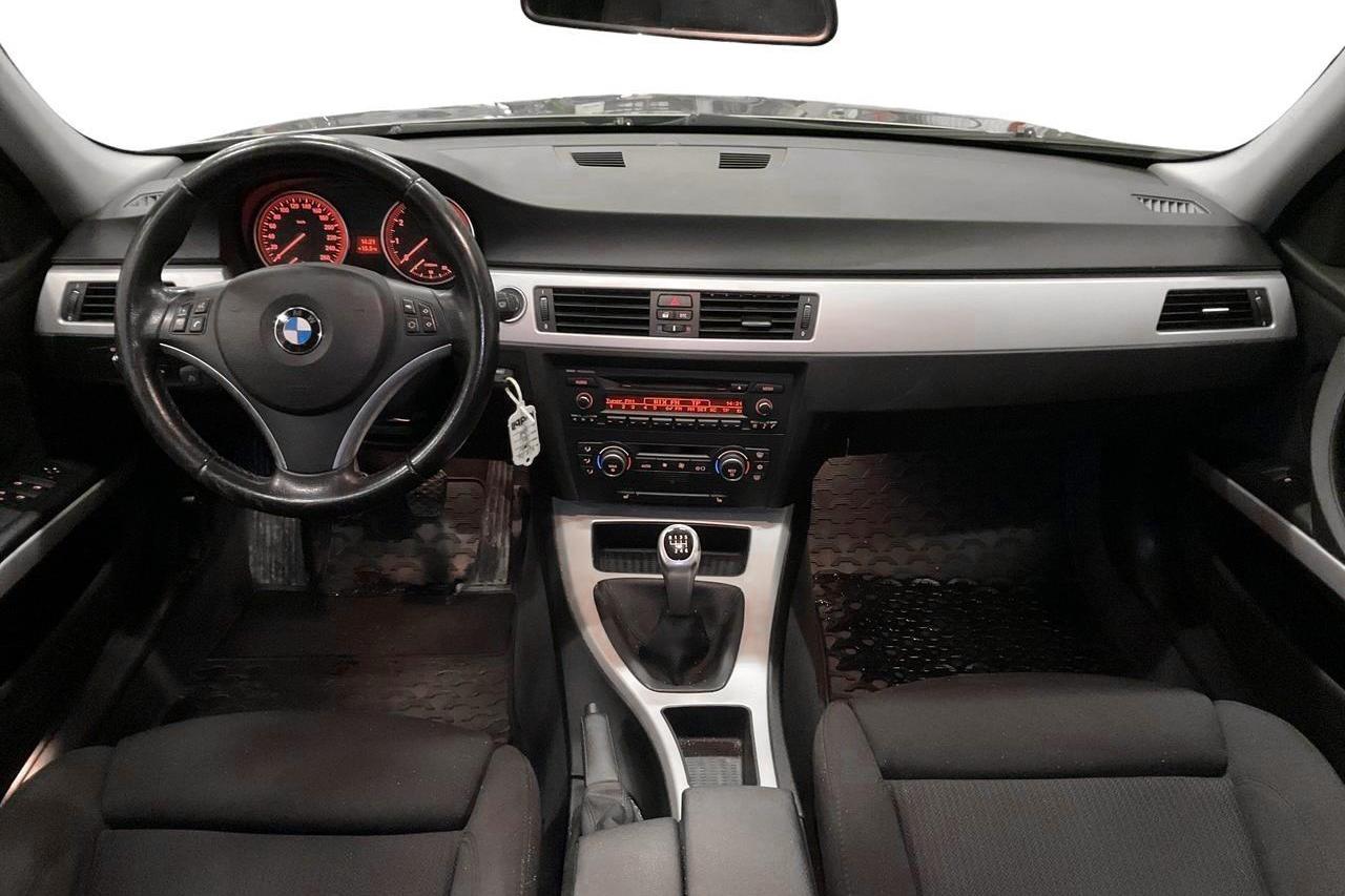 BMW 325i Touring, E91 (218hk) - 193 510 km - Manual - gray - 2009