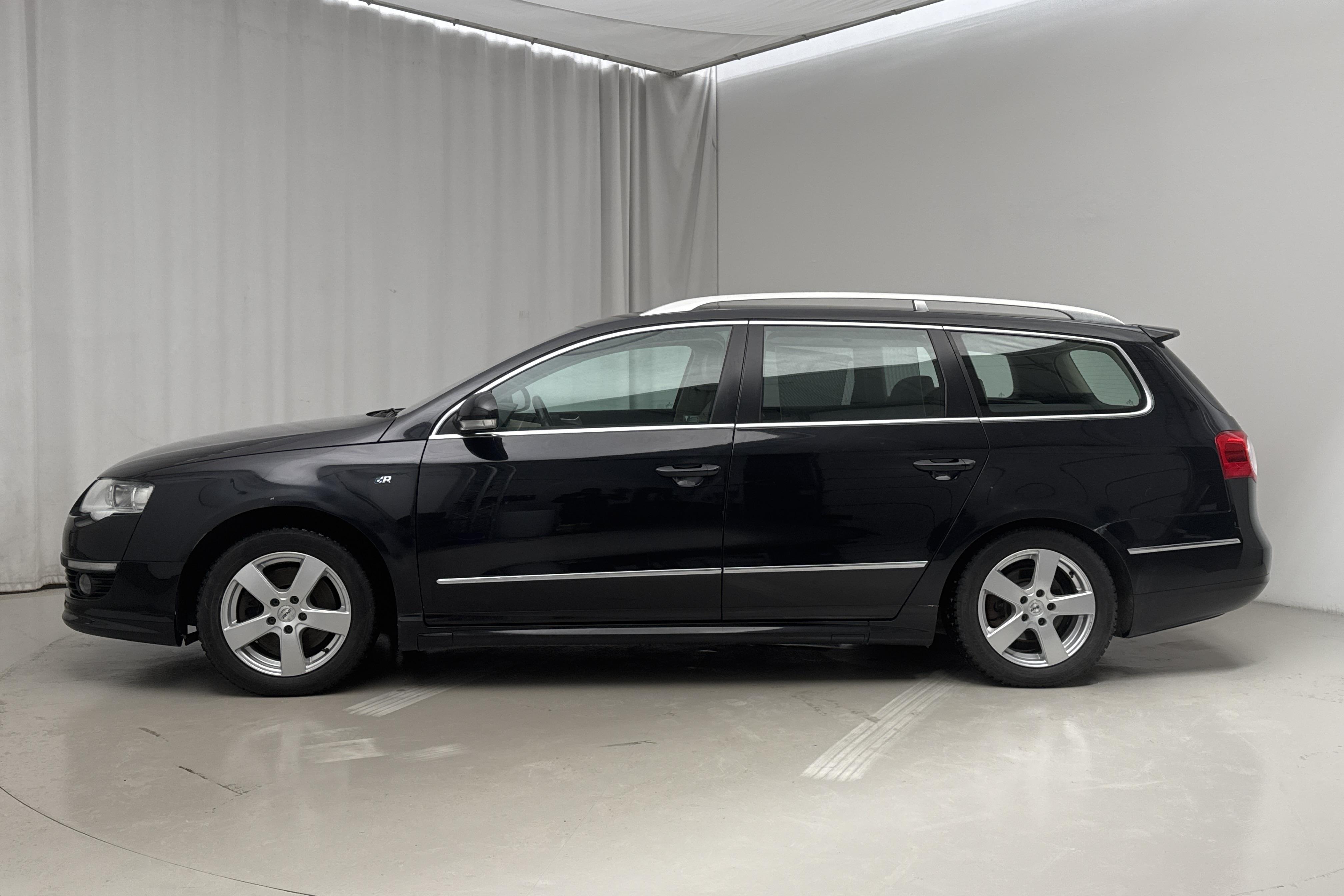 VW Passat 1.4 TSI EcoFuel Variant (150hk) - 14 827 mil - Automat - svart - 2010