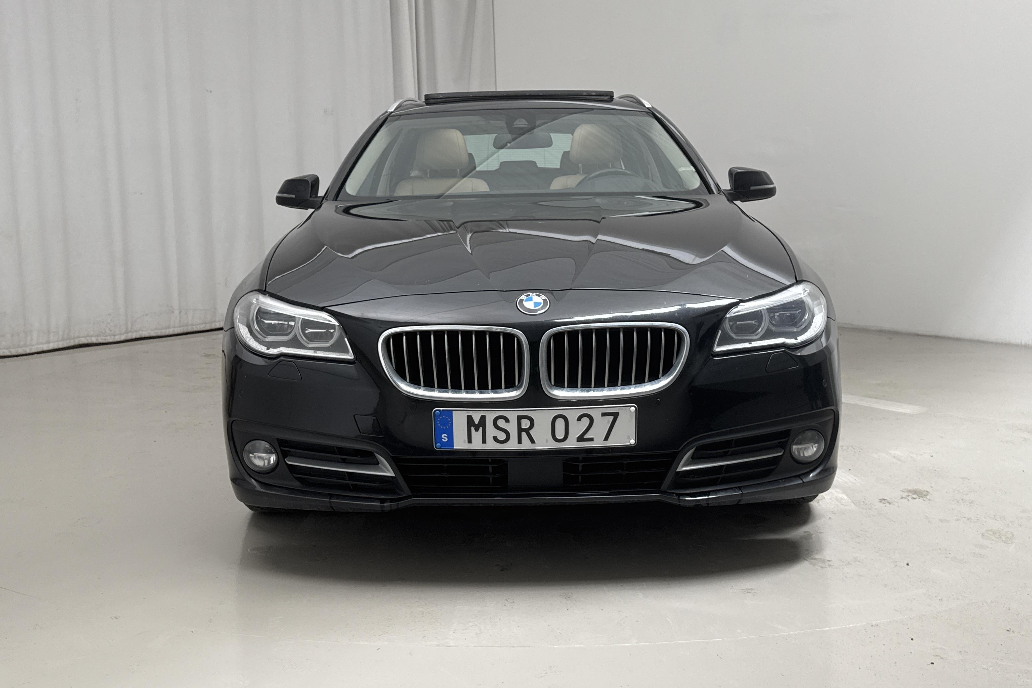 BMW 520d xDrive Touring, F11 (190hk) - 14 319 mil - Automat - svart - 2015