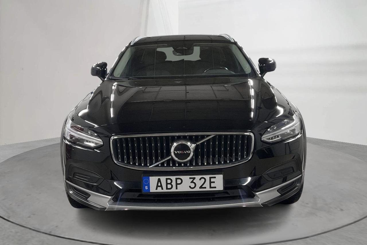 Volvo V90 B4 Cross Country AWD Mildhybrid, Diesel (197hk) - 6 469 mil - Automat - svart - 2022