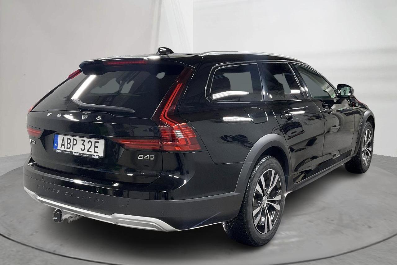 Volvo V90 B4 Cross Country AWD Mildhybrid, Diesel (197hk) - 6 469 mil - Automat - svart - 2022