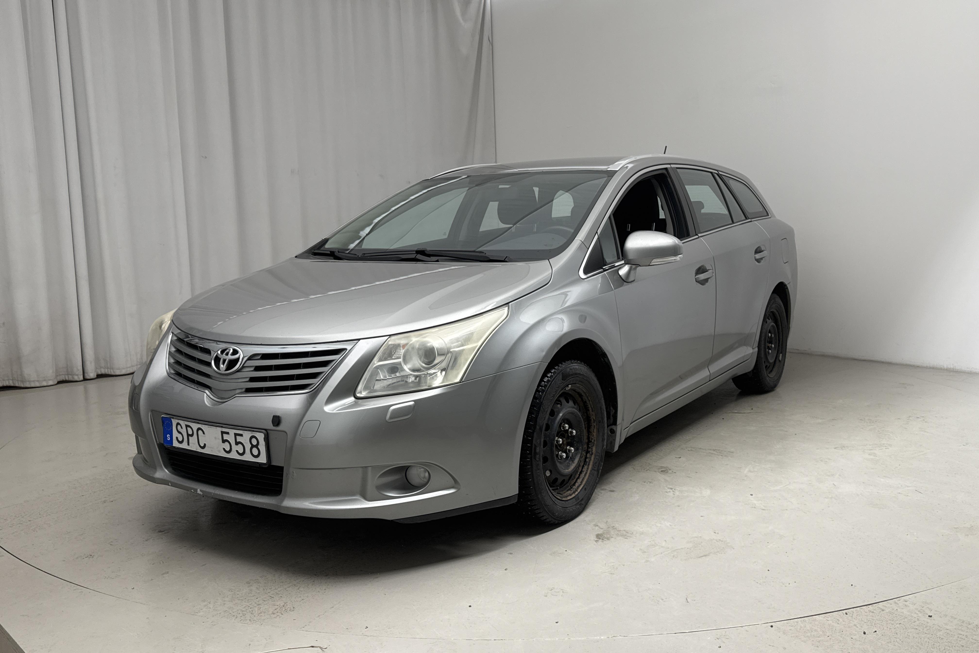 Toyota Avensis 2.0 Kombi (152hk) - 21 225 mil - Manuell - Light Grey - 2009