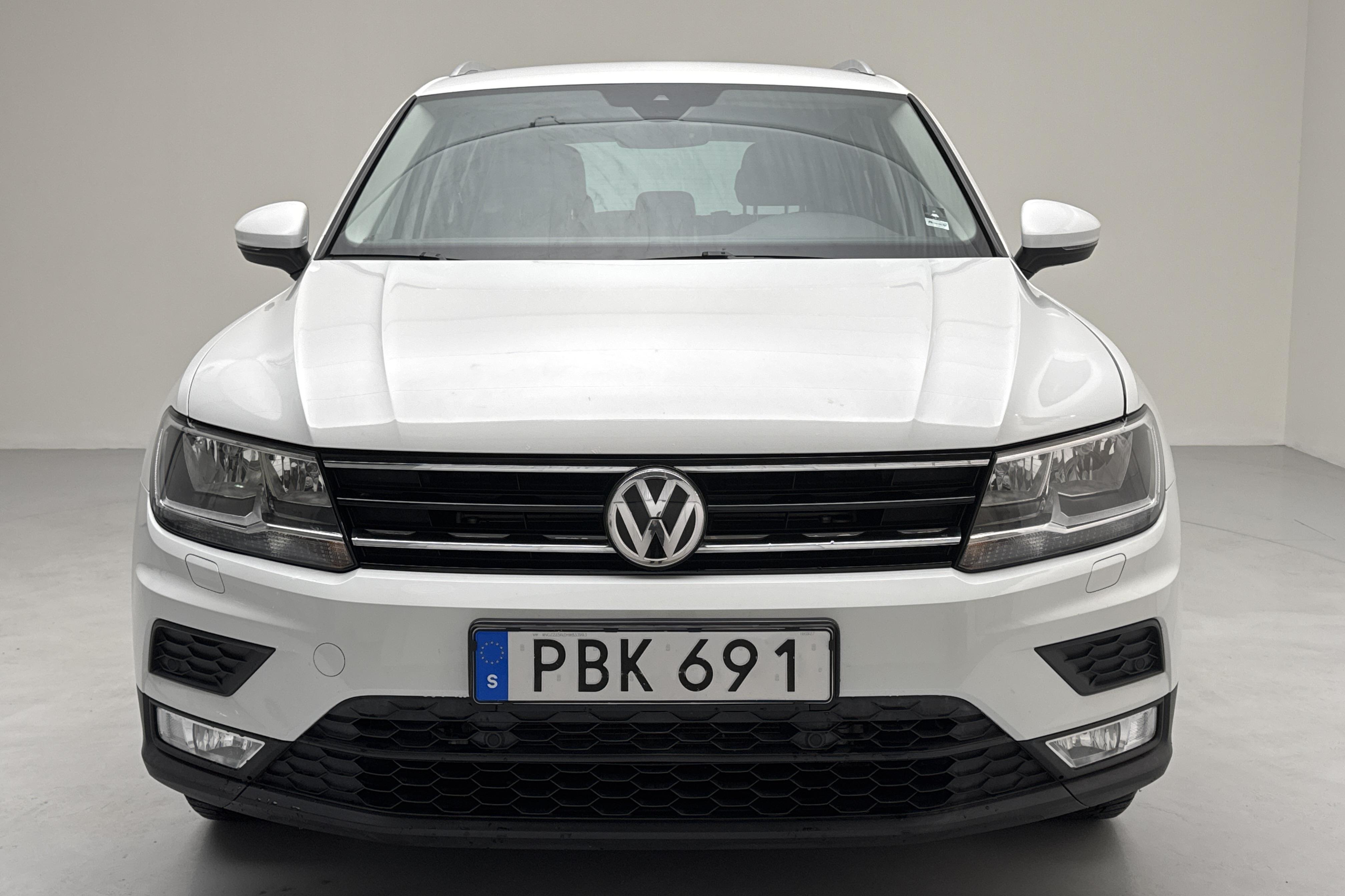 VW Tiguan 2.0 TSI 4MOTION (180hk) - 125 200 km - Manual - white - 2017