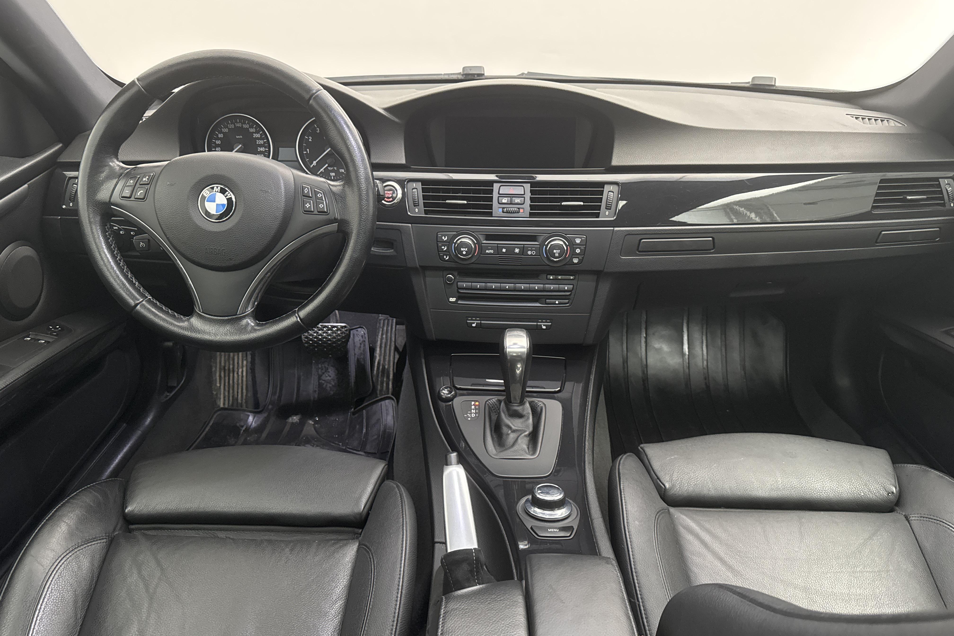 BMW 335i Coupé, E92 (306hk) - 16 907 mil - Automat - svart - 2008