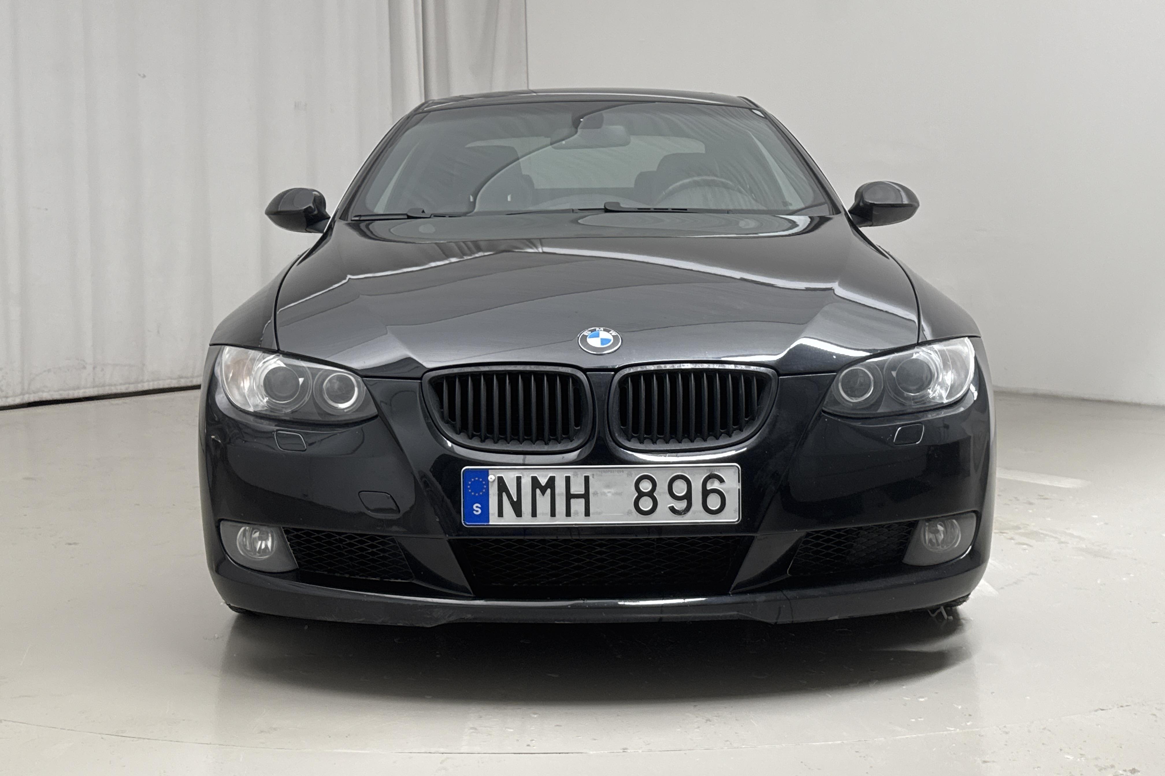 BMW 335i Coupé, E92 (306hk) - 16 907 mil - Automat - svart - 2008