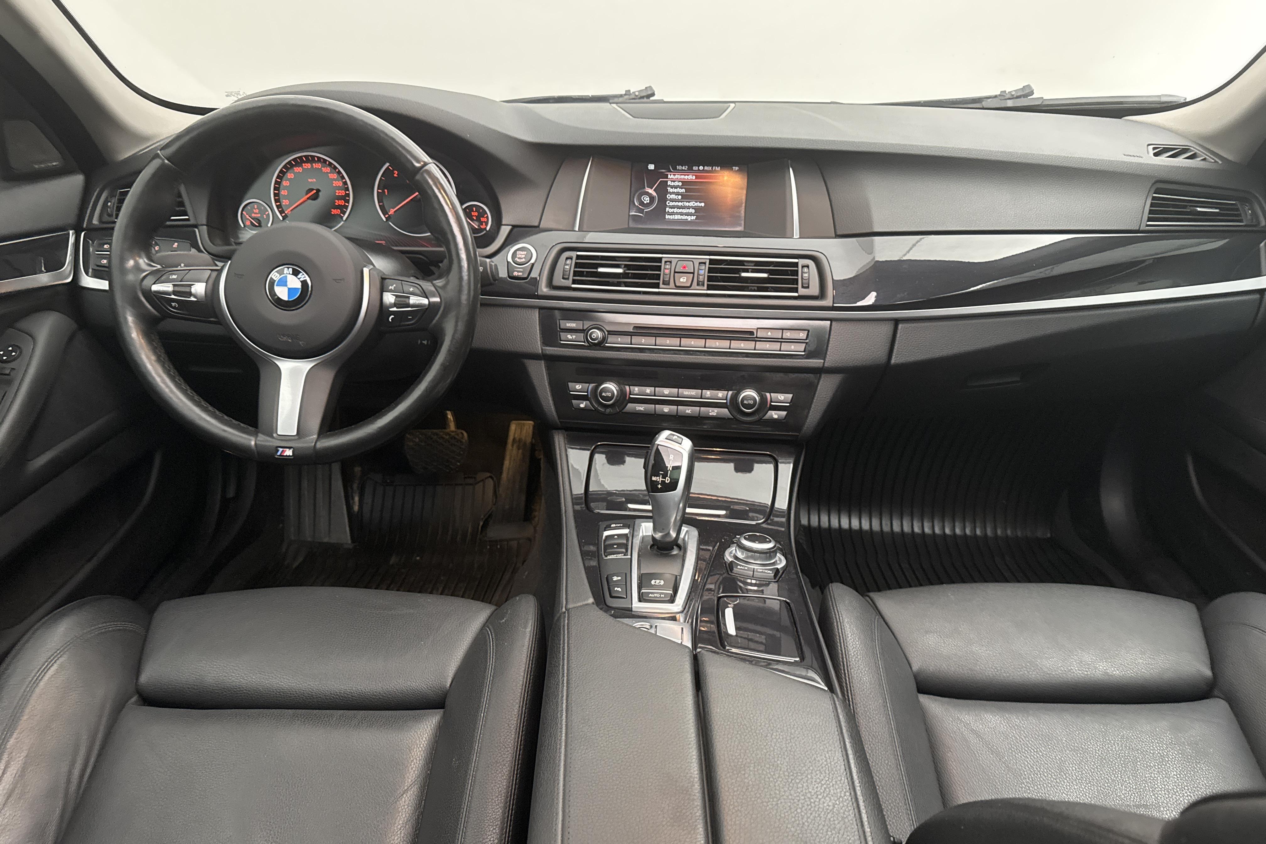 BMW 520d xDrive Touring, F11 (190hk) - 159 730 km - Automatic - white - 2016