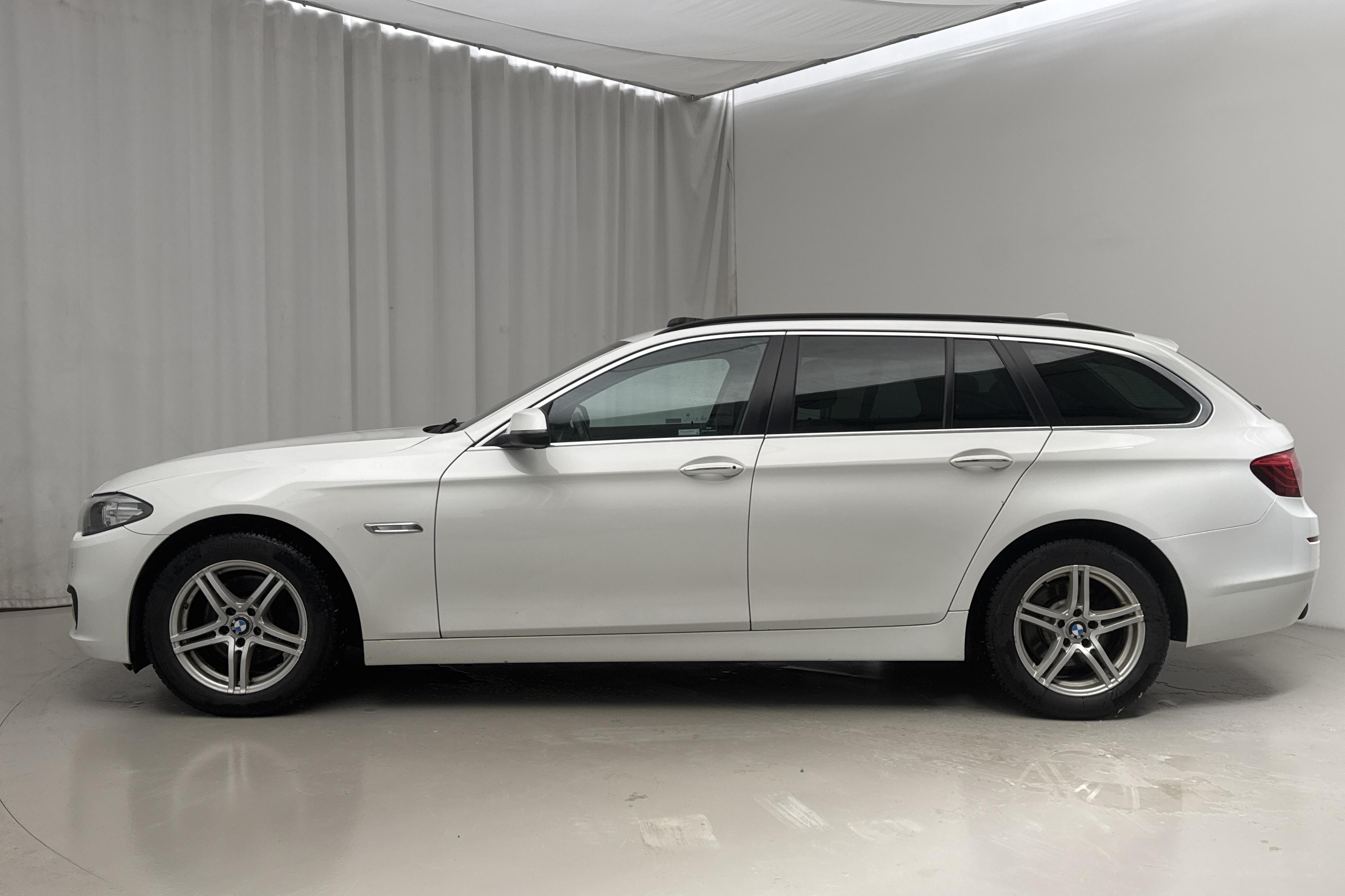 BMW 520d xDrive Touring, F11 (190hk) - 159 730 km - Automatic - white - 2016