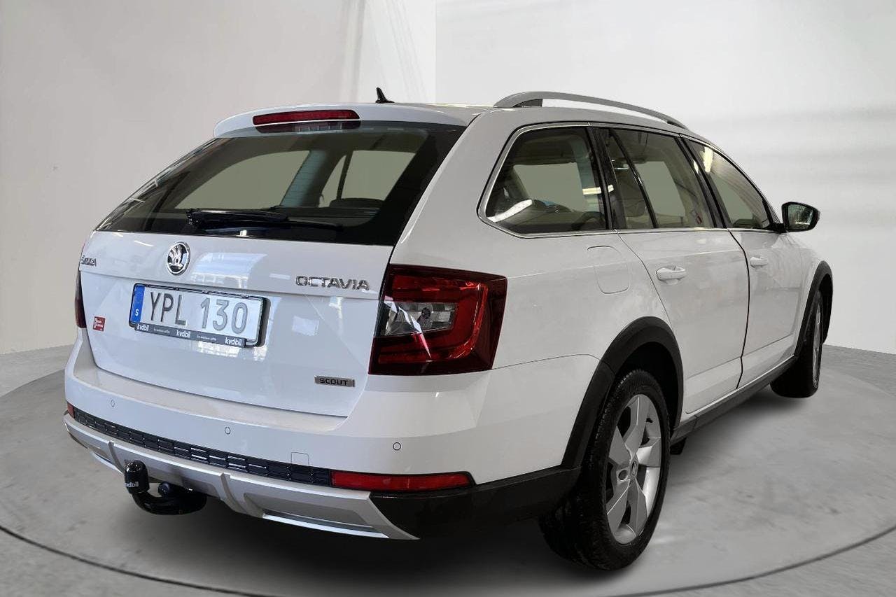 Skoda Octavia Scout II 2.0 TDI 4X4 (150hk) - 179 460 km - Manualna - biały - 2018