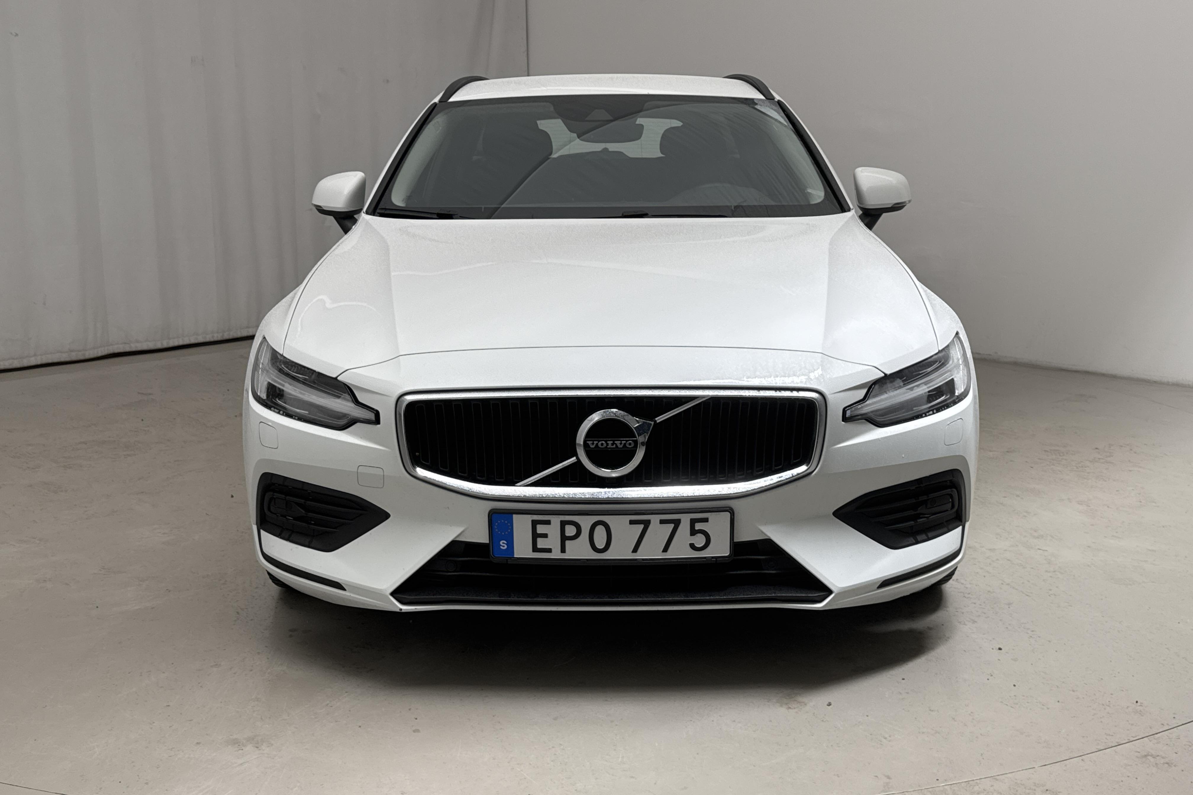 Volvo V60 B4 Mildhybrid, Diesel (197hk) - 10 794 mil - Automat - vit - 2022