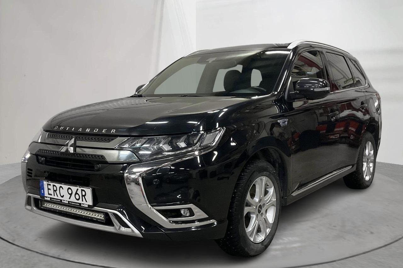 Mitsubishi Outlander 2.4 Plug-in Hybrid 4WD (136hk) - 118 050 km - Automatyczna - czarny - 2020