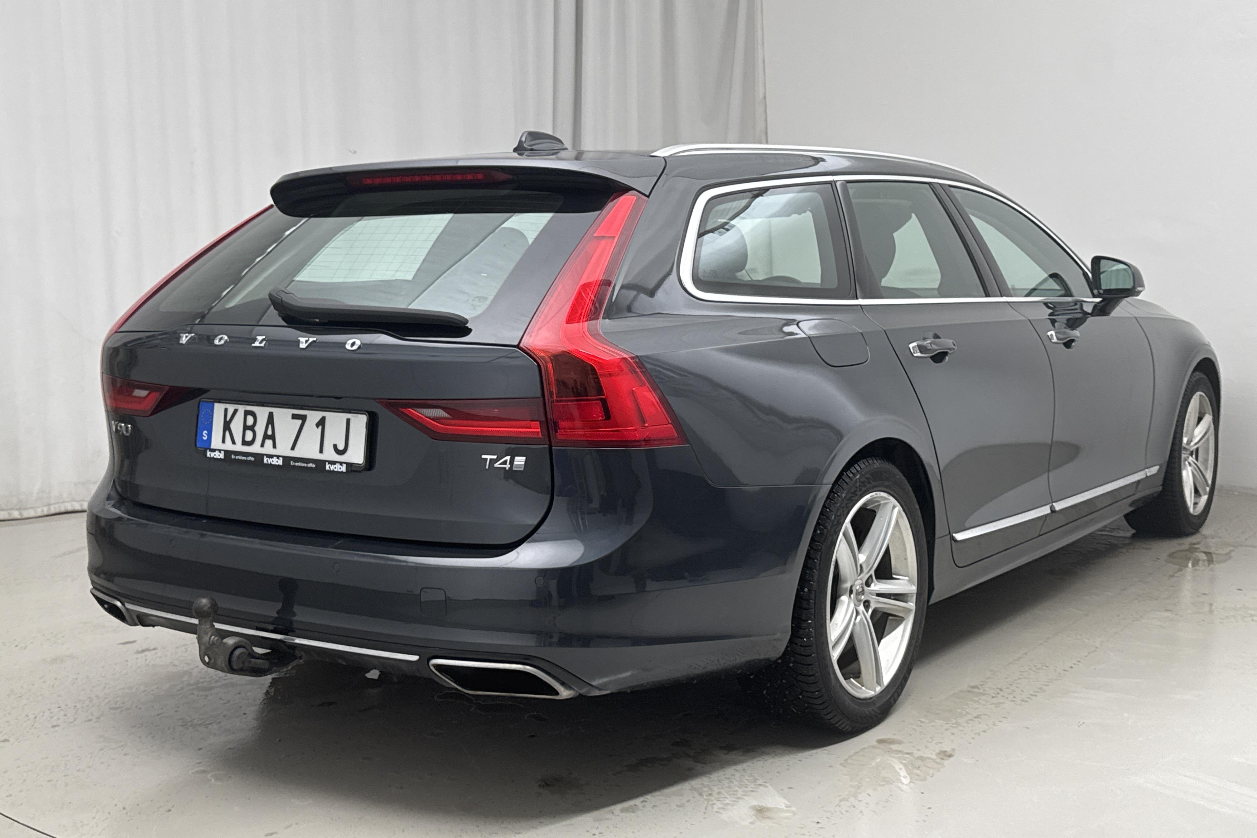 Volvo V90 T4 (190hk) - 83 790 km - Automatic - gray - 2020