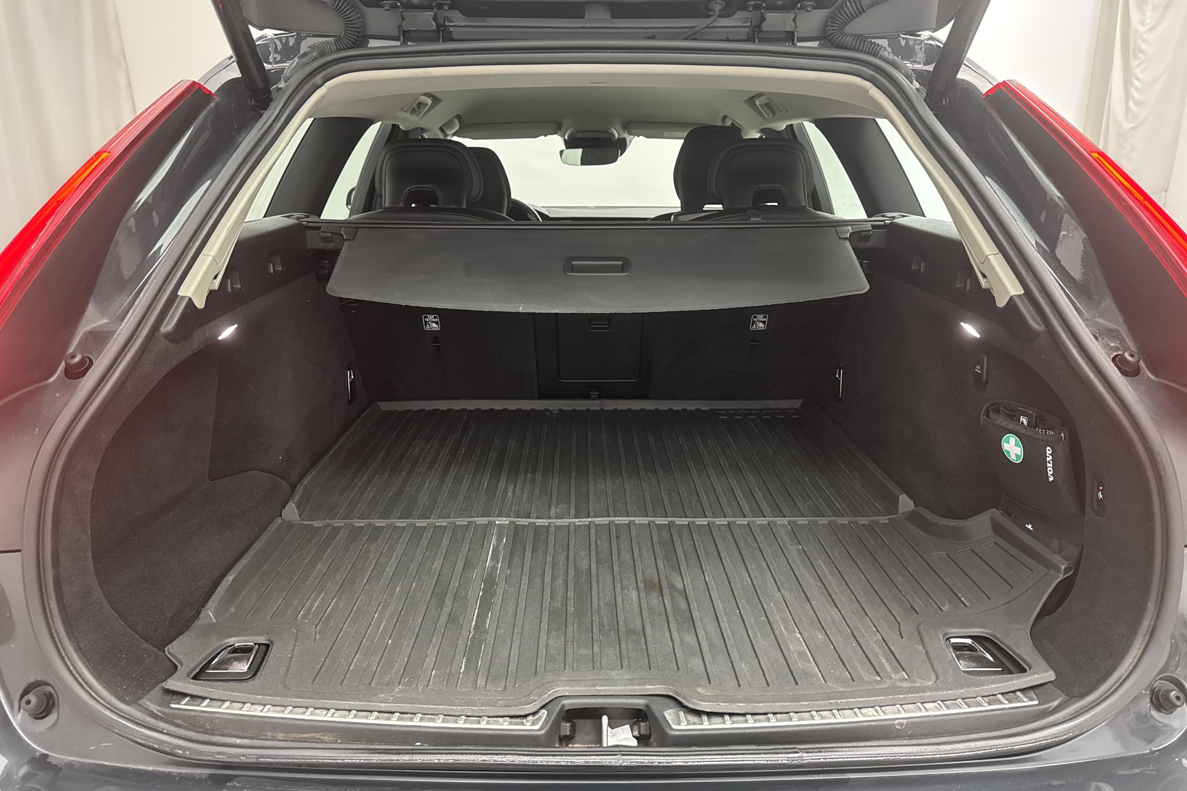 Volvo V90 T4 (190hk) - 83 790 km - Automatic - gray - 2020