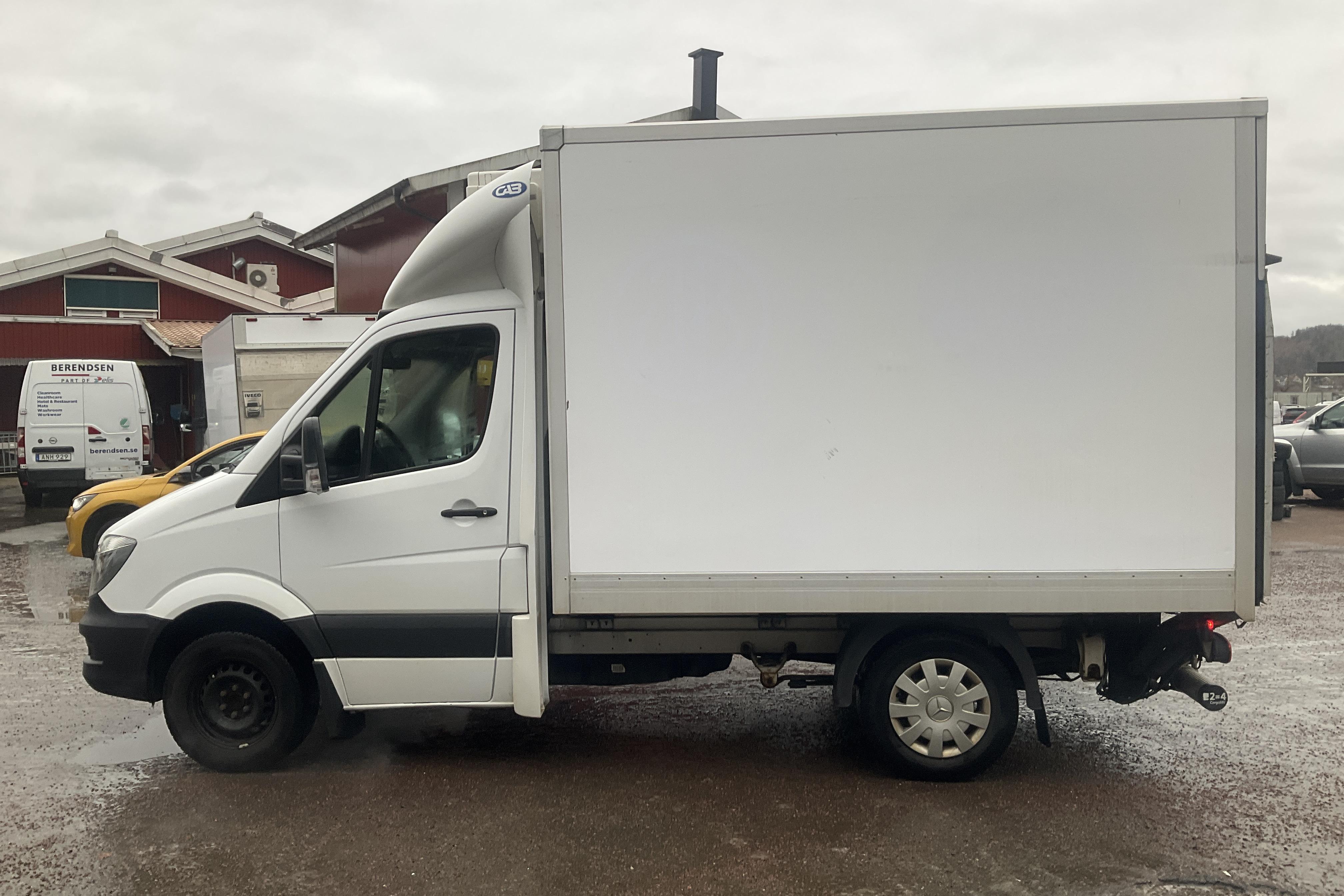 Mercedes Sprinter 316 CDI Volymskåp (163hk) - 33 002 mil - Automat - vit - 2017