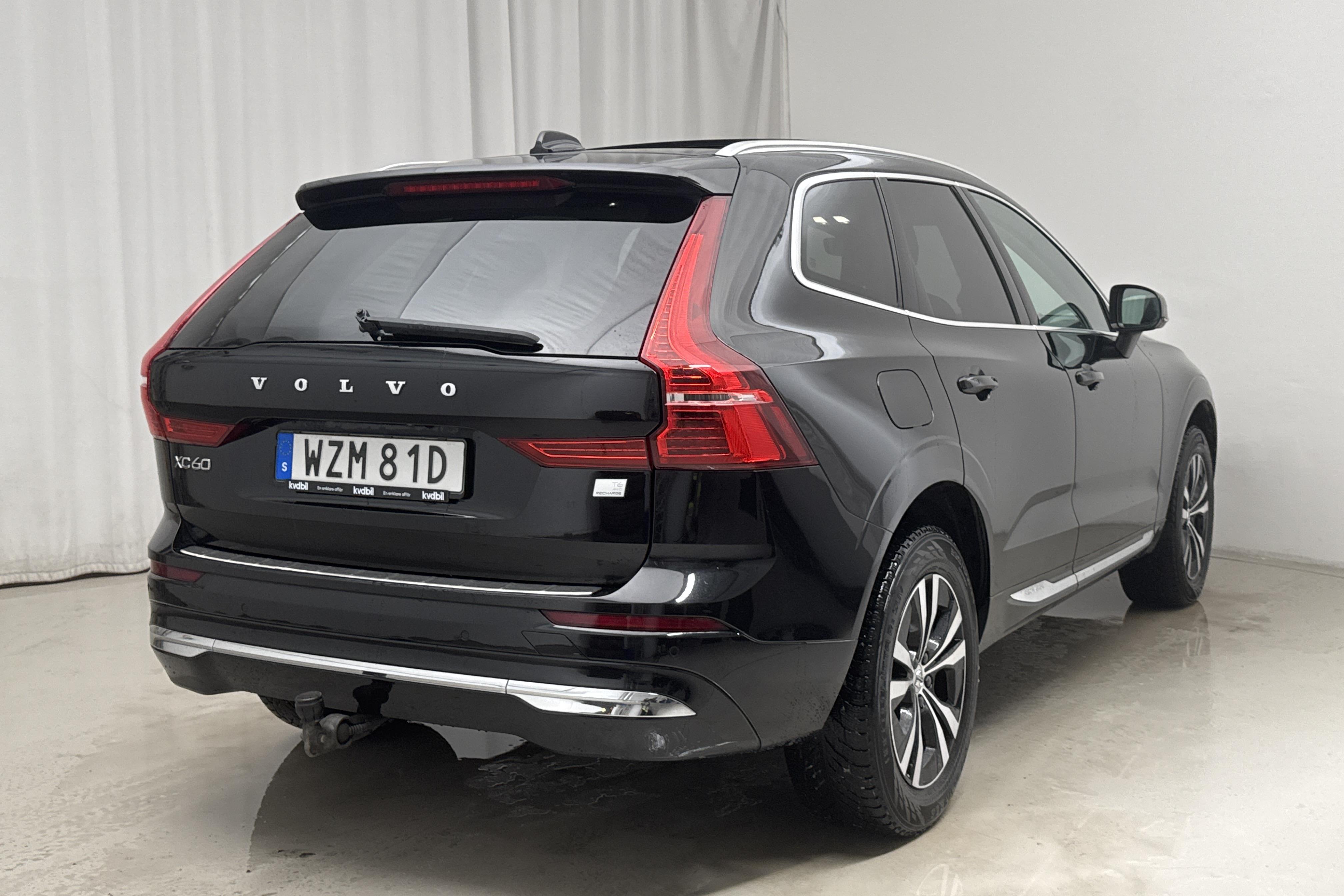 Volvo XC60 T6 AWD Recharge (350hk) - 127 160 km - Automatyczna - czarny - 2022