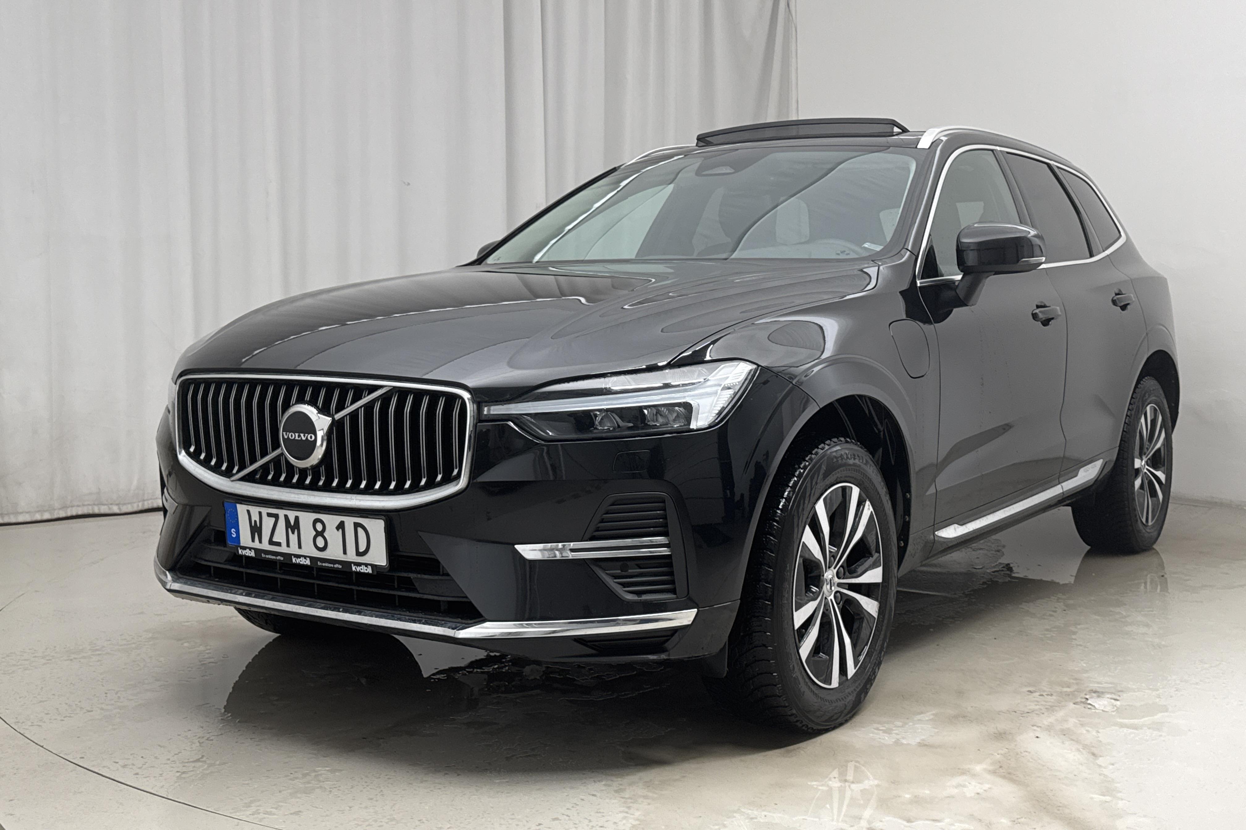 Volvo XC60 T6 AWD Recharge (350hk) - 127 160 km - Automatyczna - czarny - 2022