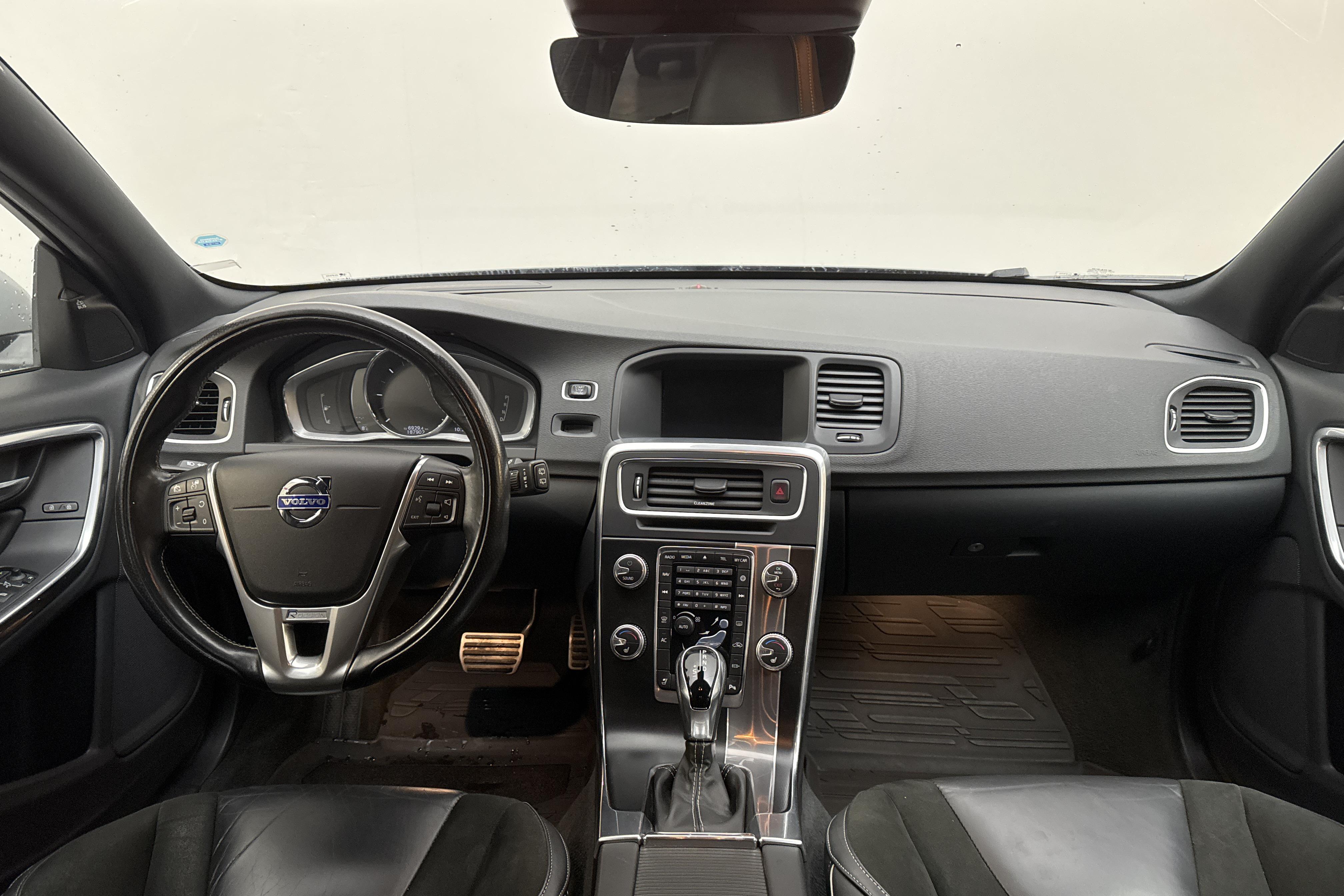 Volvo V60 D4 (190hk) - 187 900 km - Automatic - gray - 2018