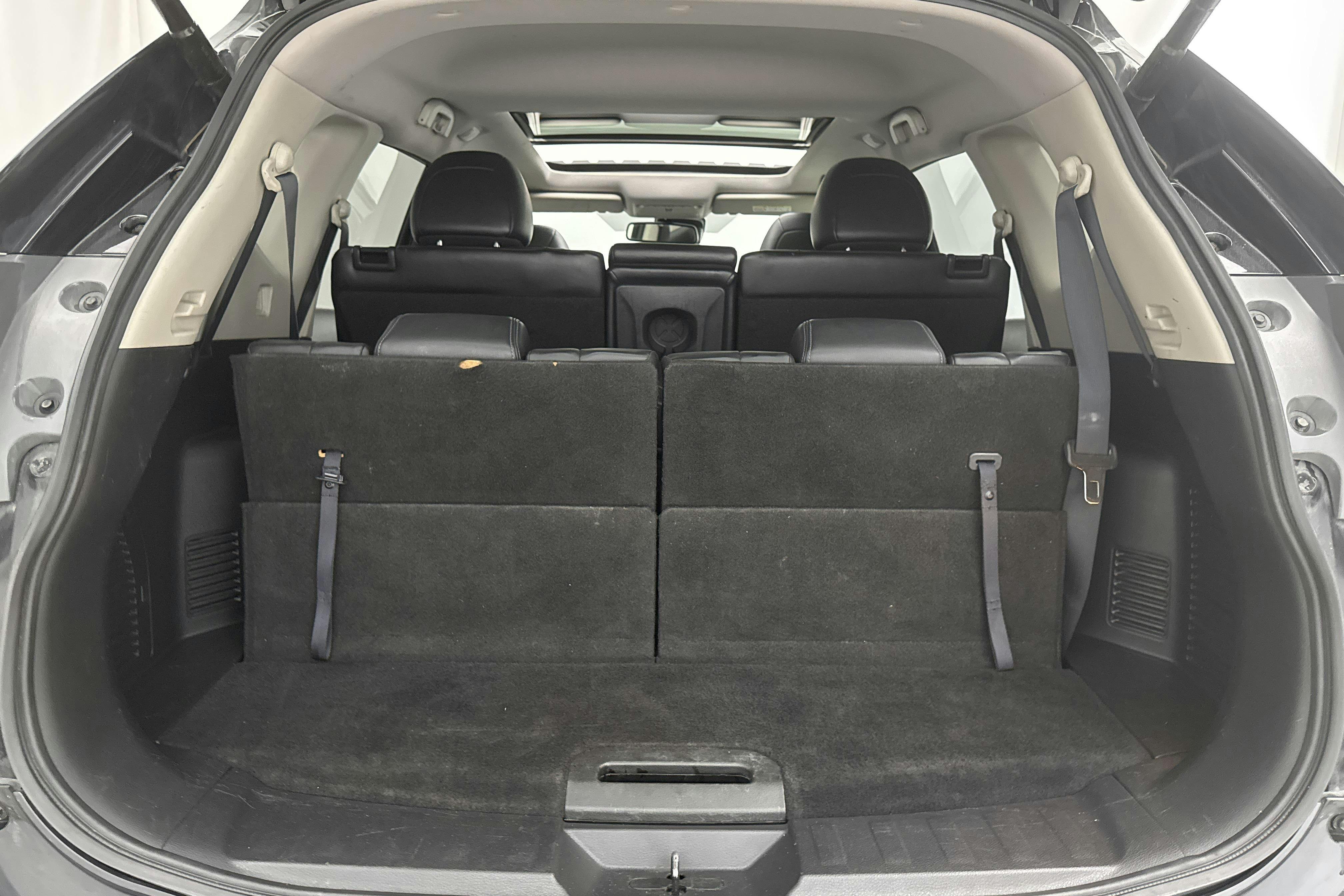 Nissan X-trail 1.6 dCi 2WD (130hk) - 156 650 km - Automatic - black - 2017