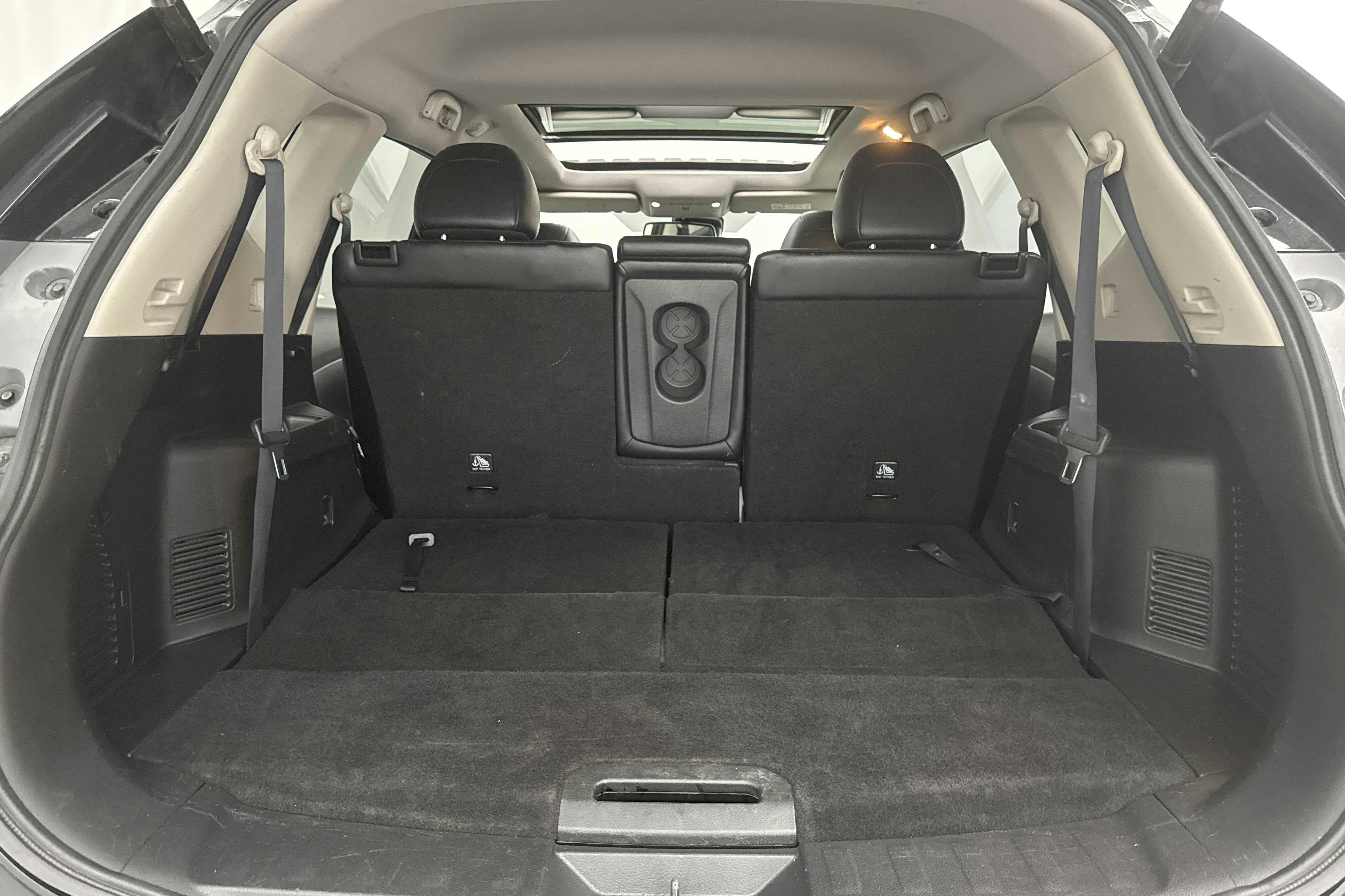 Nissan X-trail 1.6 dCi 2WD (130hk) - 156 650 km - Automatic - black - 2017