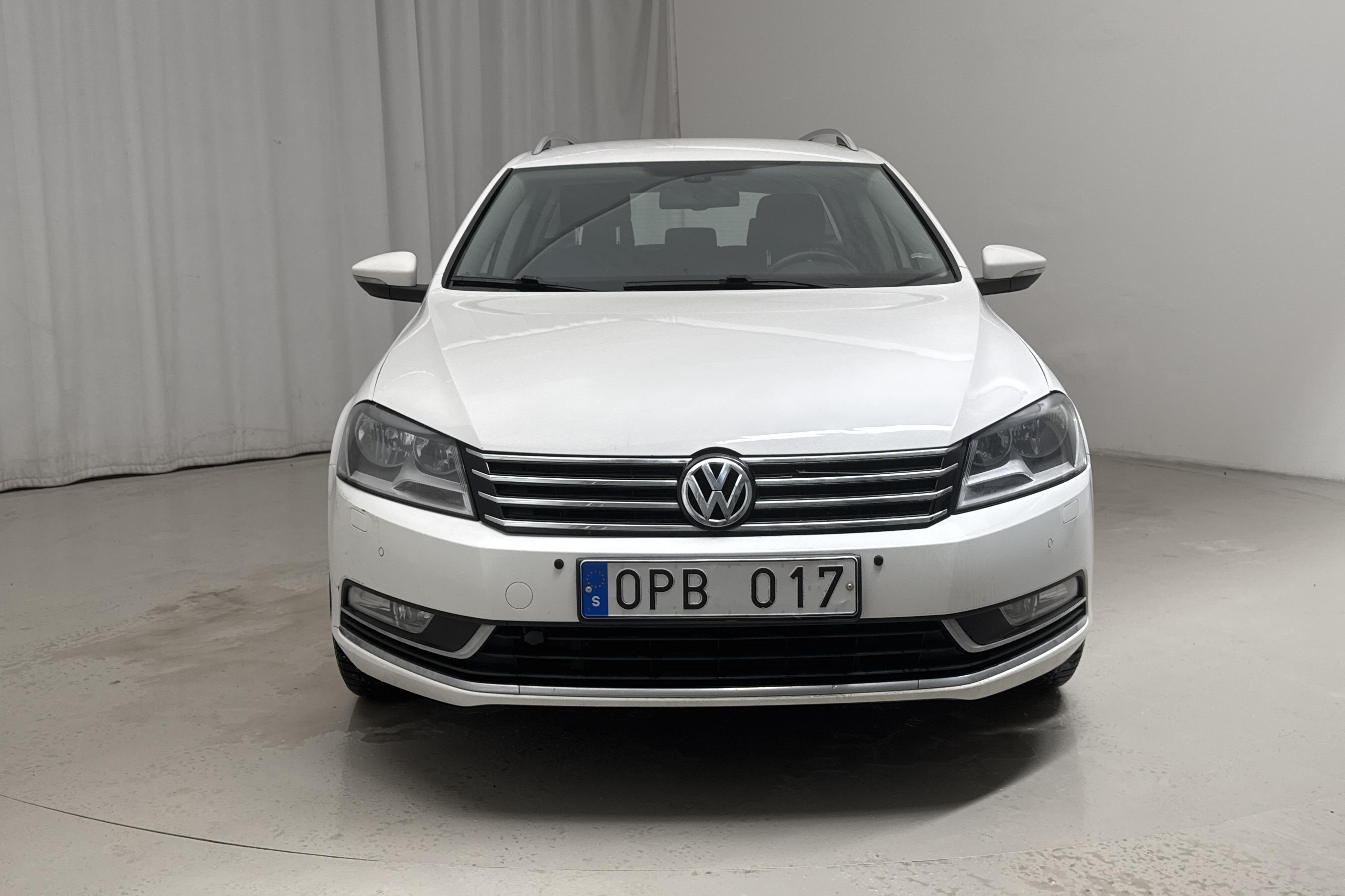 VW Passat 1.4 TSI EcoFuel Variant (150hk) - 19 604 mil - Automat - vit - 2012