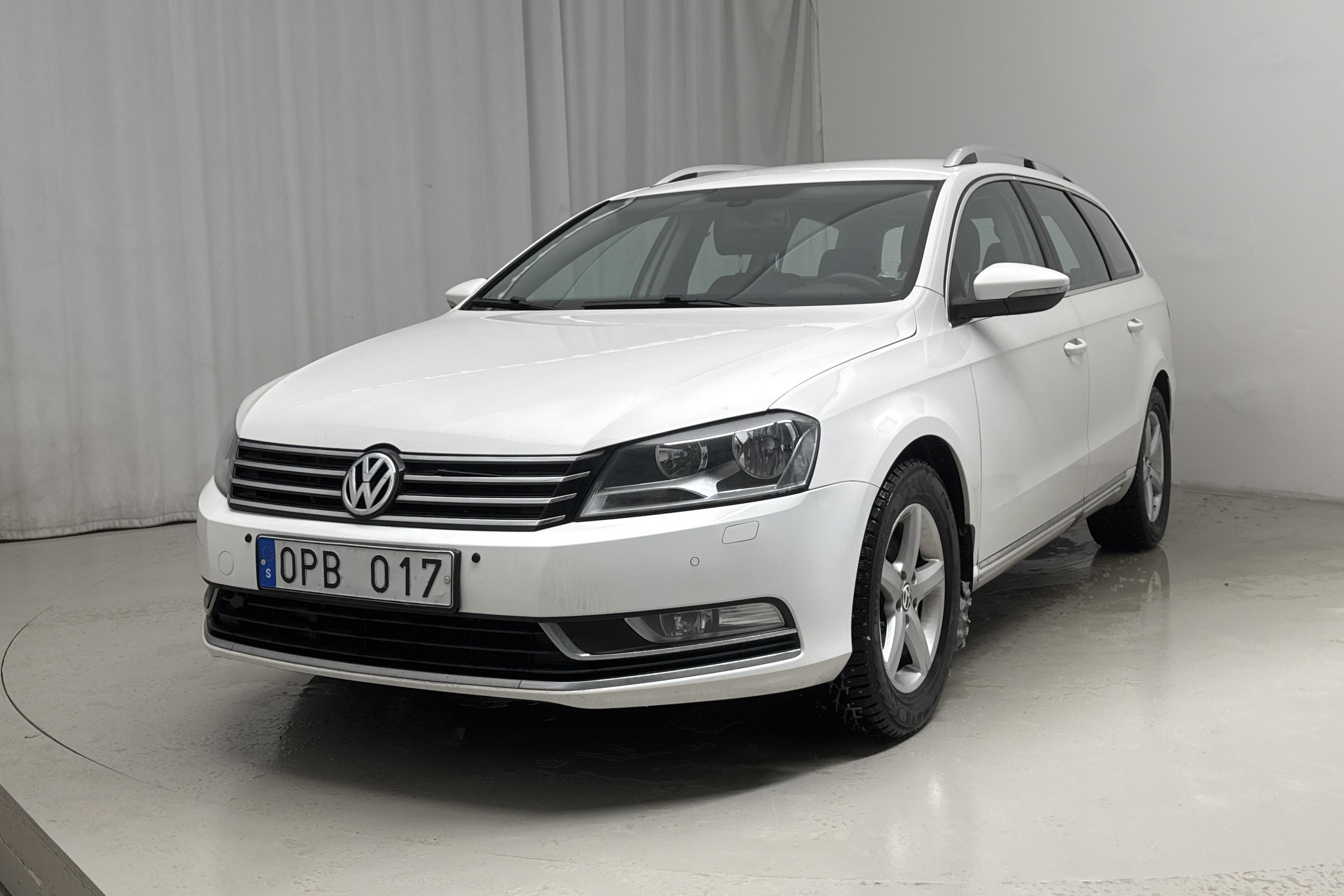 VW Passat 1.4 TSI EcoFuel Variant (150hk) - 19 604 mil - Automat - vit - 2012