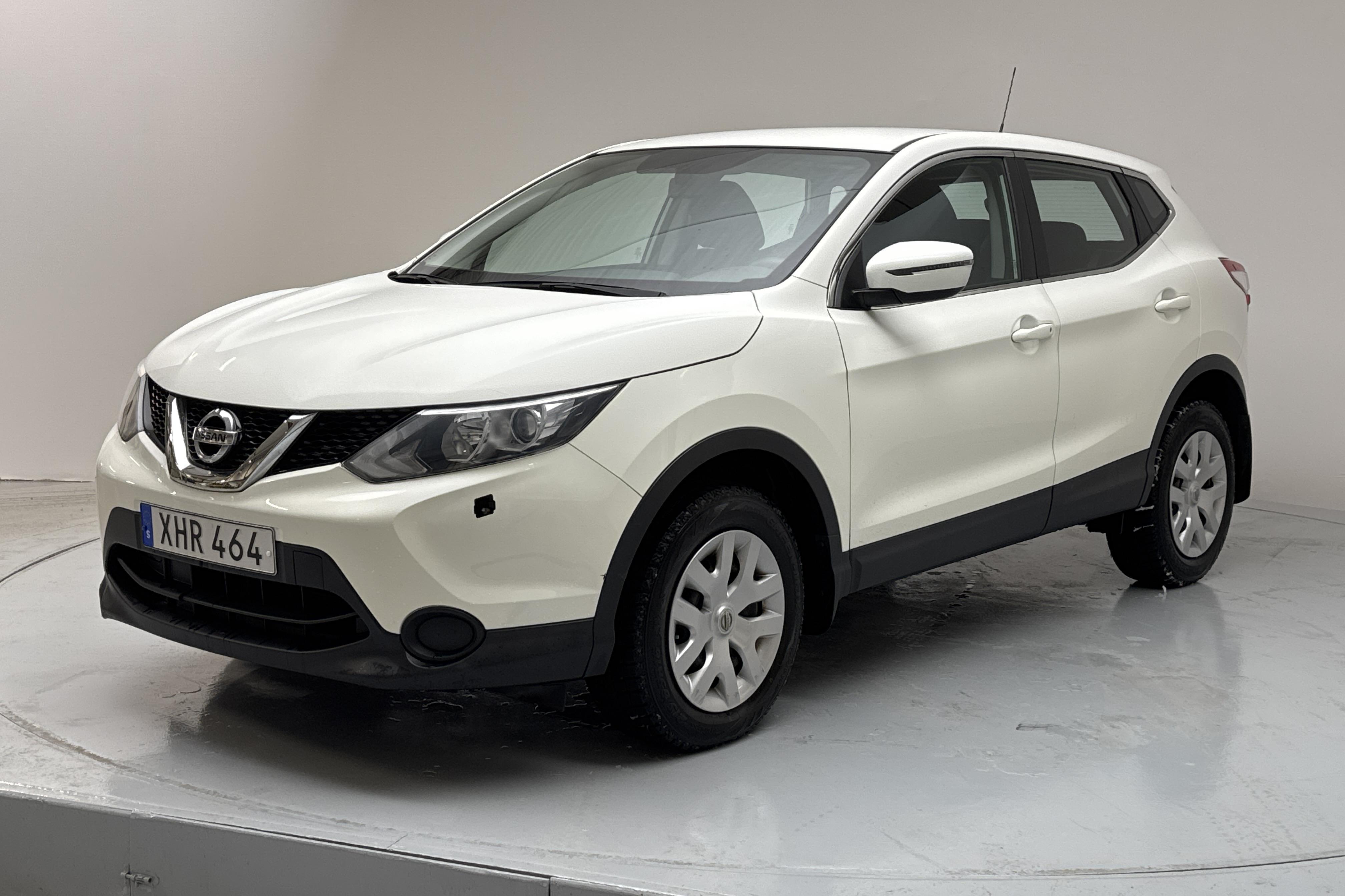 Nissan Qashqai 1.2 (115hk) - 72 780 km - Manuaalinen - valkoinen - 2015