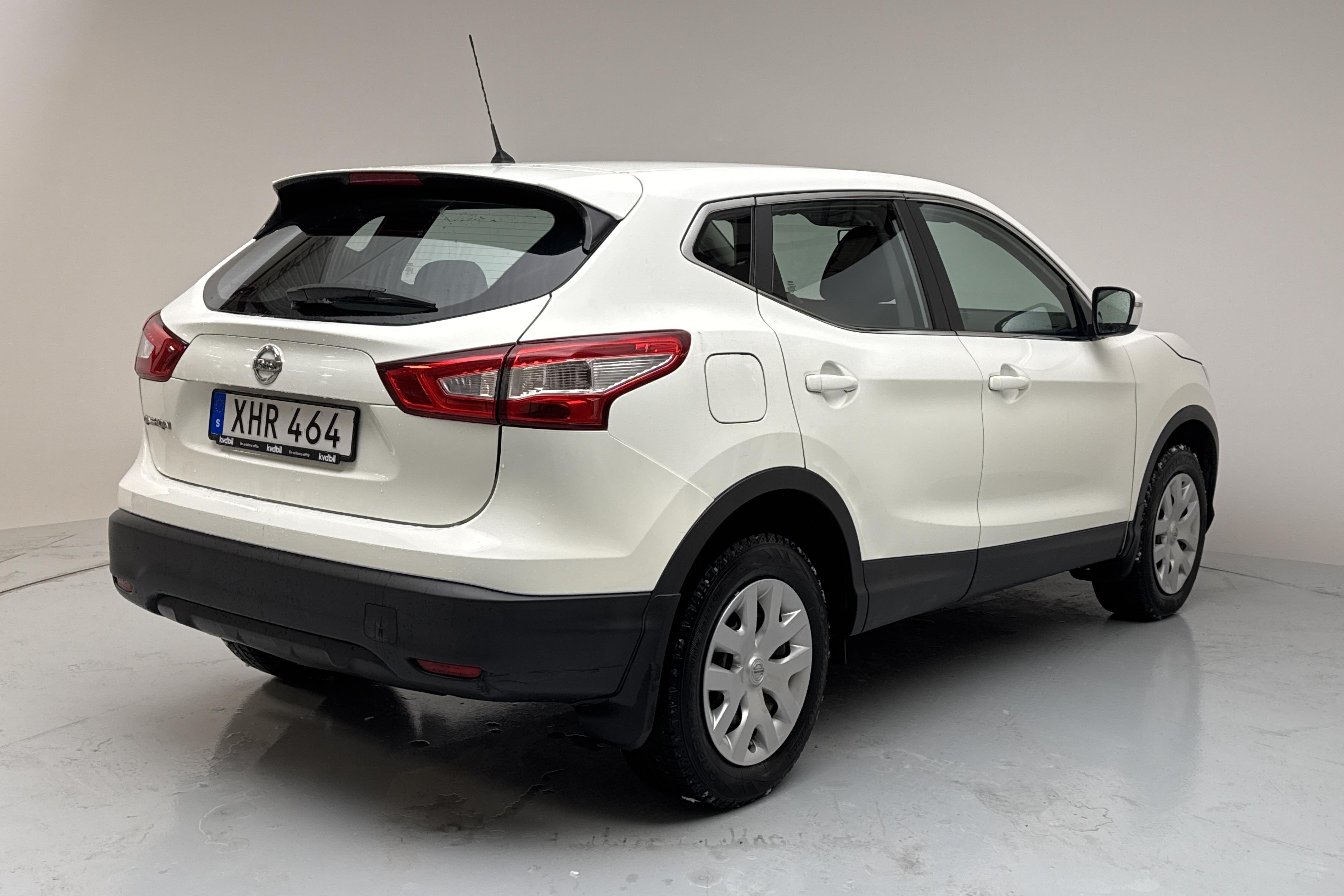 Nissan Qashqai 1.2 (115hk) - 72 780 km - Manuaalinen - valkoinen - 2015