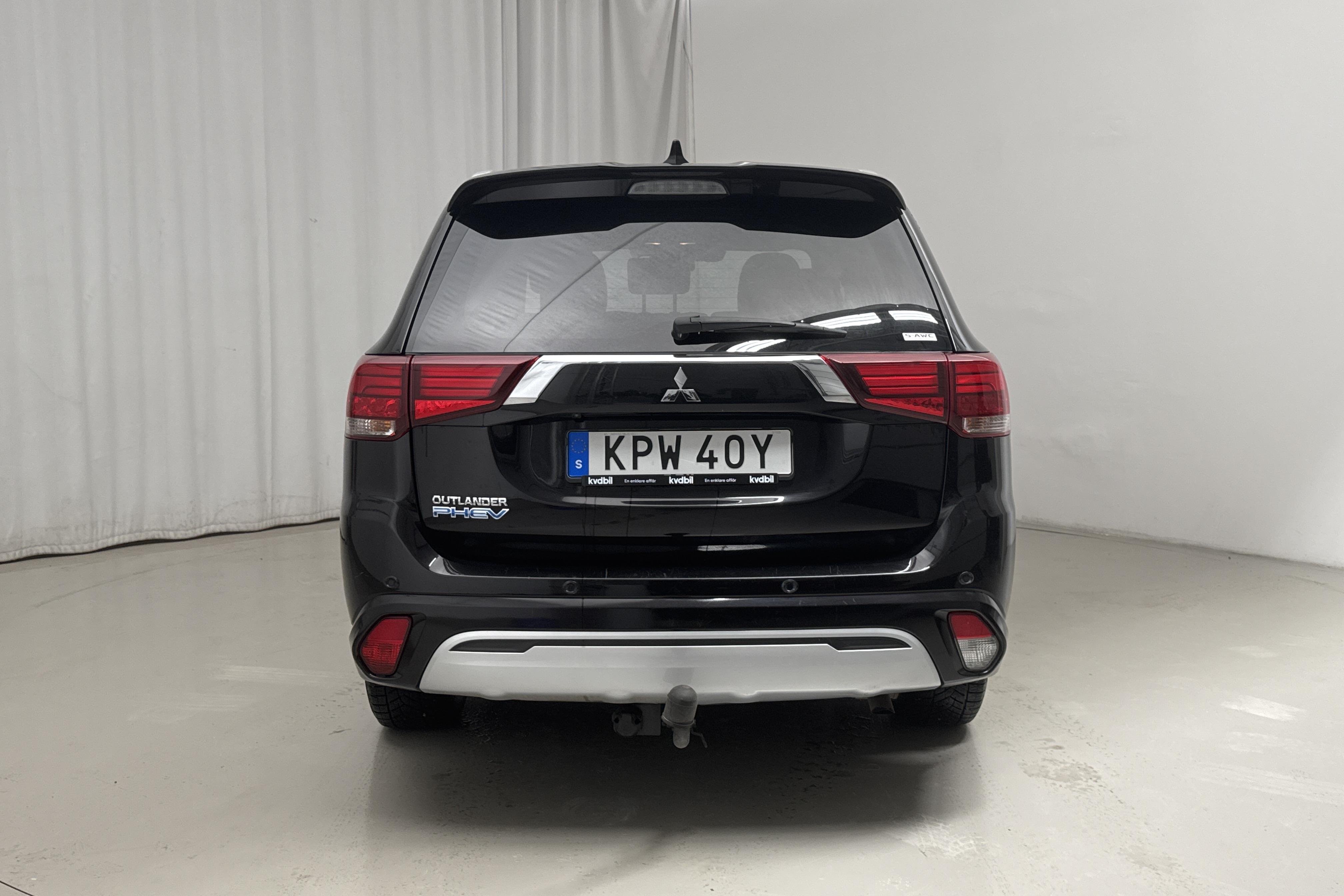 Mitsubishi Outlander 2.4 Plug-in Hybrid 4WD (136hk) - 6 976 mil - Automat - svart - 2020