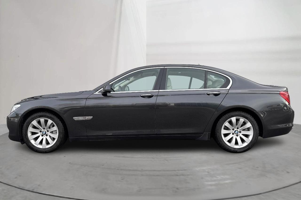 BMW 750i Sedan, F01 (407hk) - 14 771 mil - Automat - grå - 2009