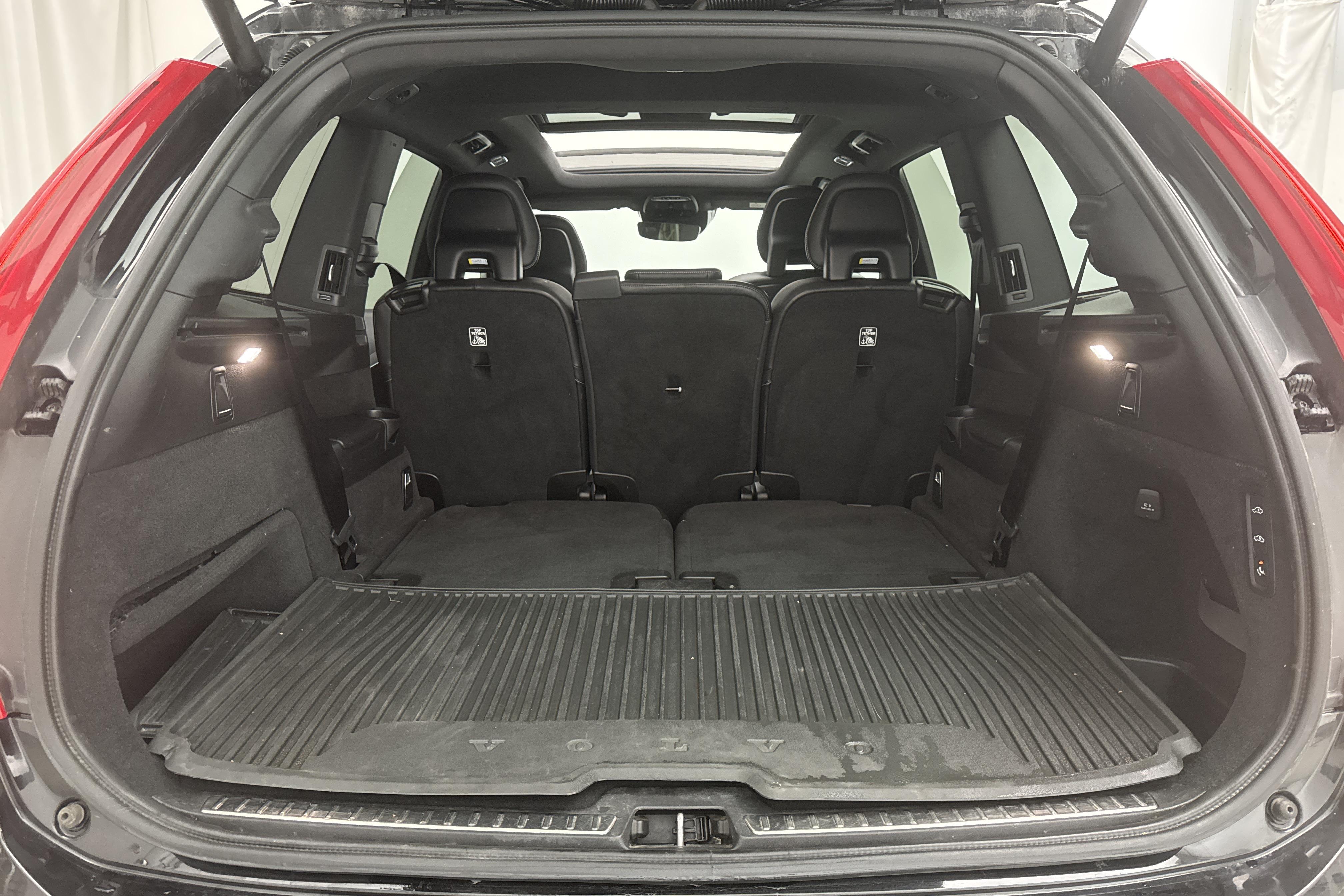 Volvo XC90 T8 AWD Twin Engine (400hk) - 19 926 mil - Automat - svart - 2017