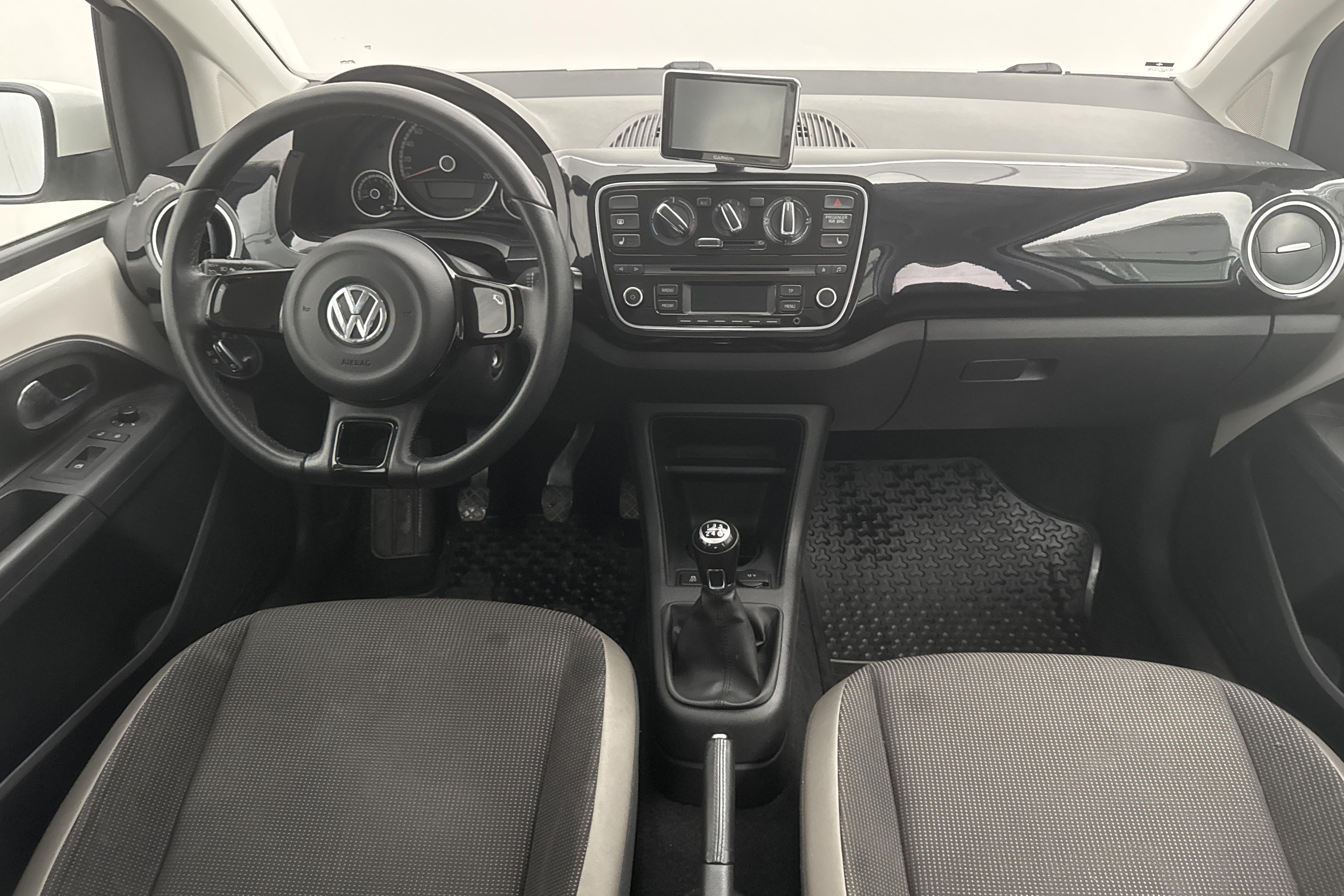 VW up! 1.0 5dr (75hk) - 11 640 mil - Manuell - vit - 2015