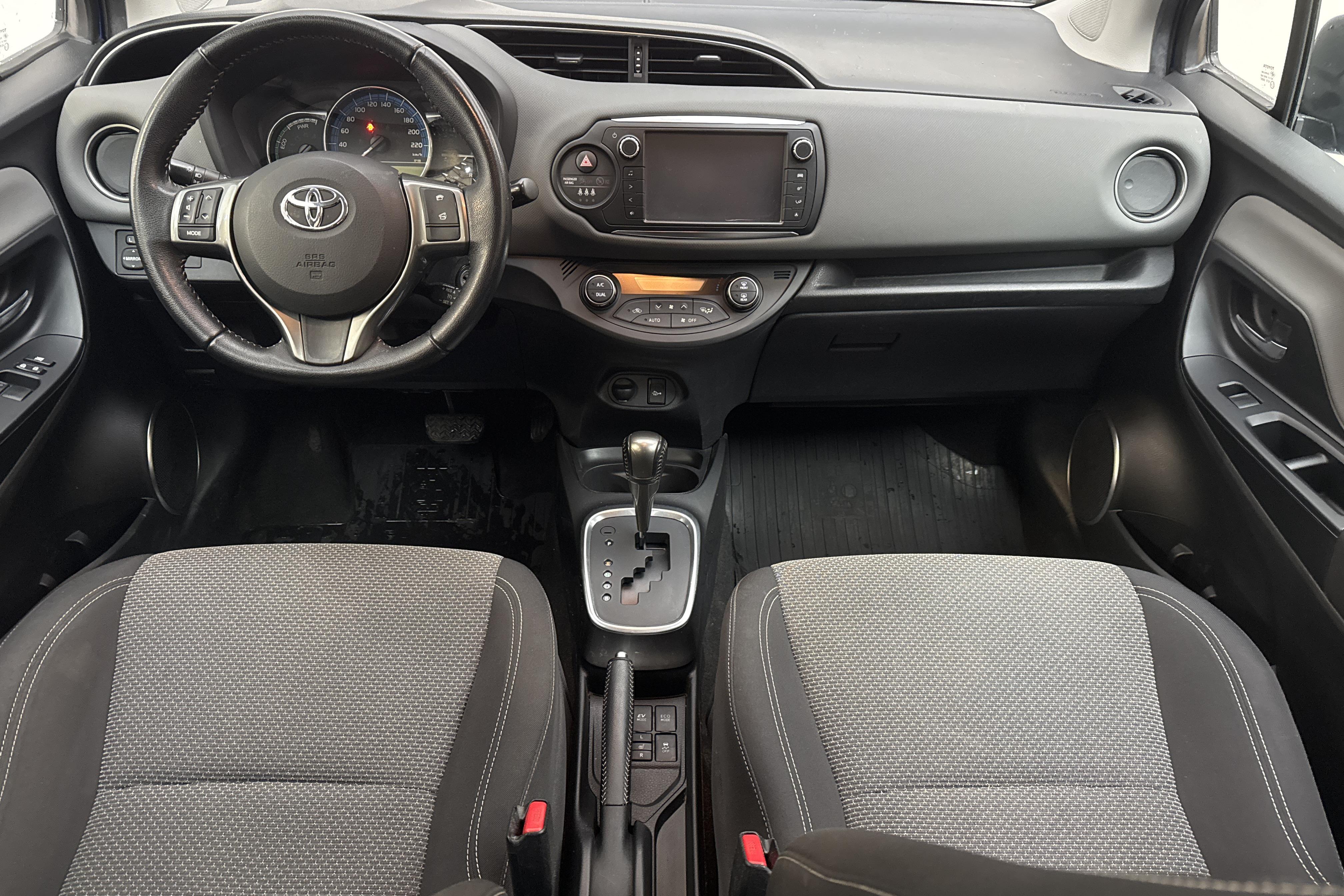 Toyota Yaris 1.5 HSD 5dr (75hk) - 79 780 km - Automatic - blue - 2015