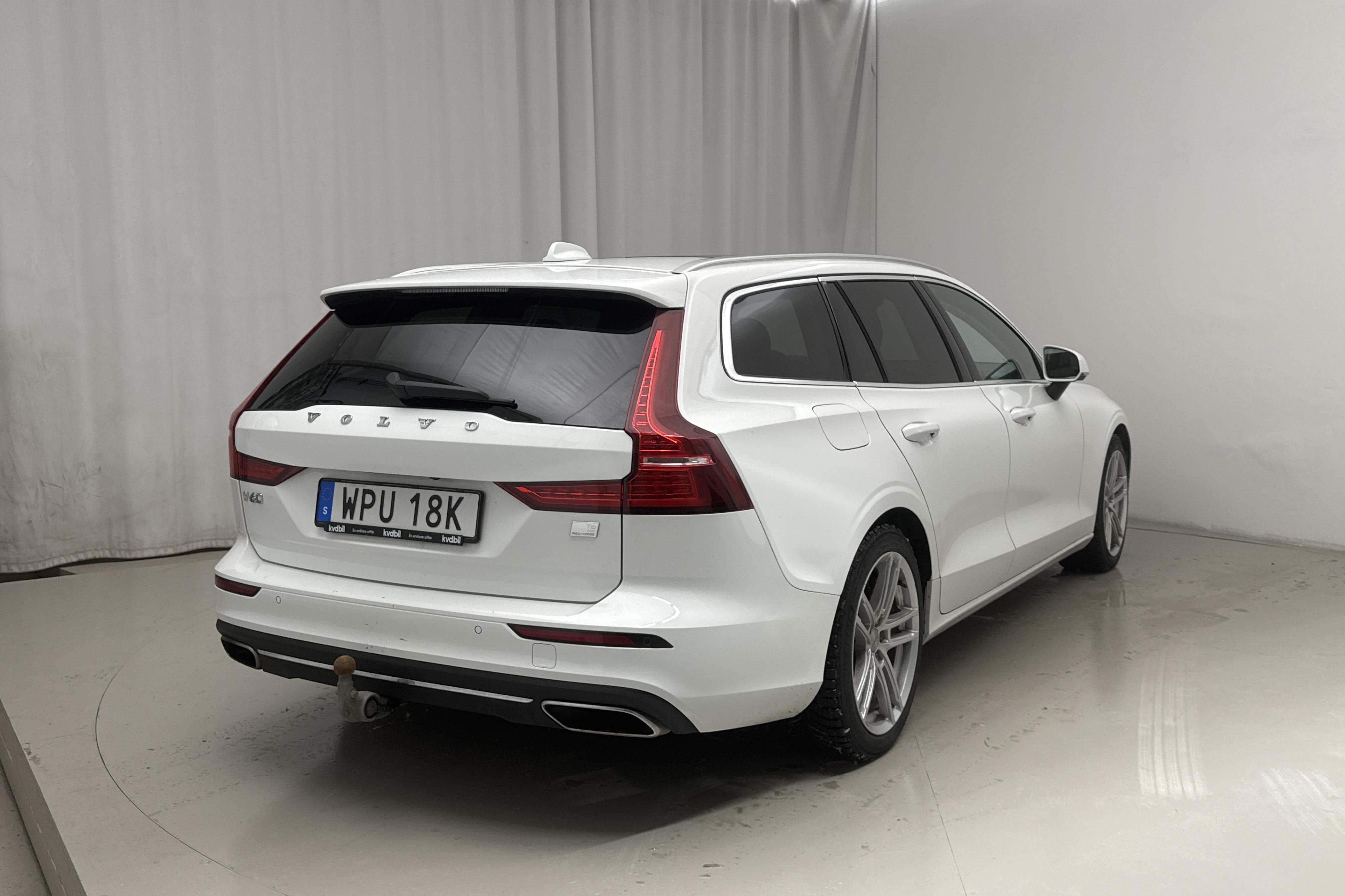 Volvo V60 T6 AWD Twin Engine (340hk) - 11 650 mil - Automat - vit - 2022