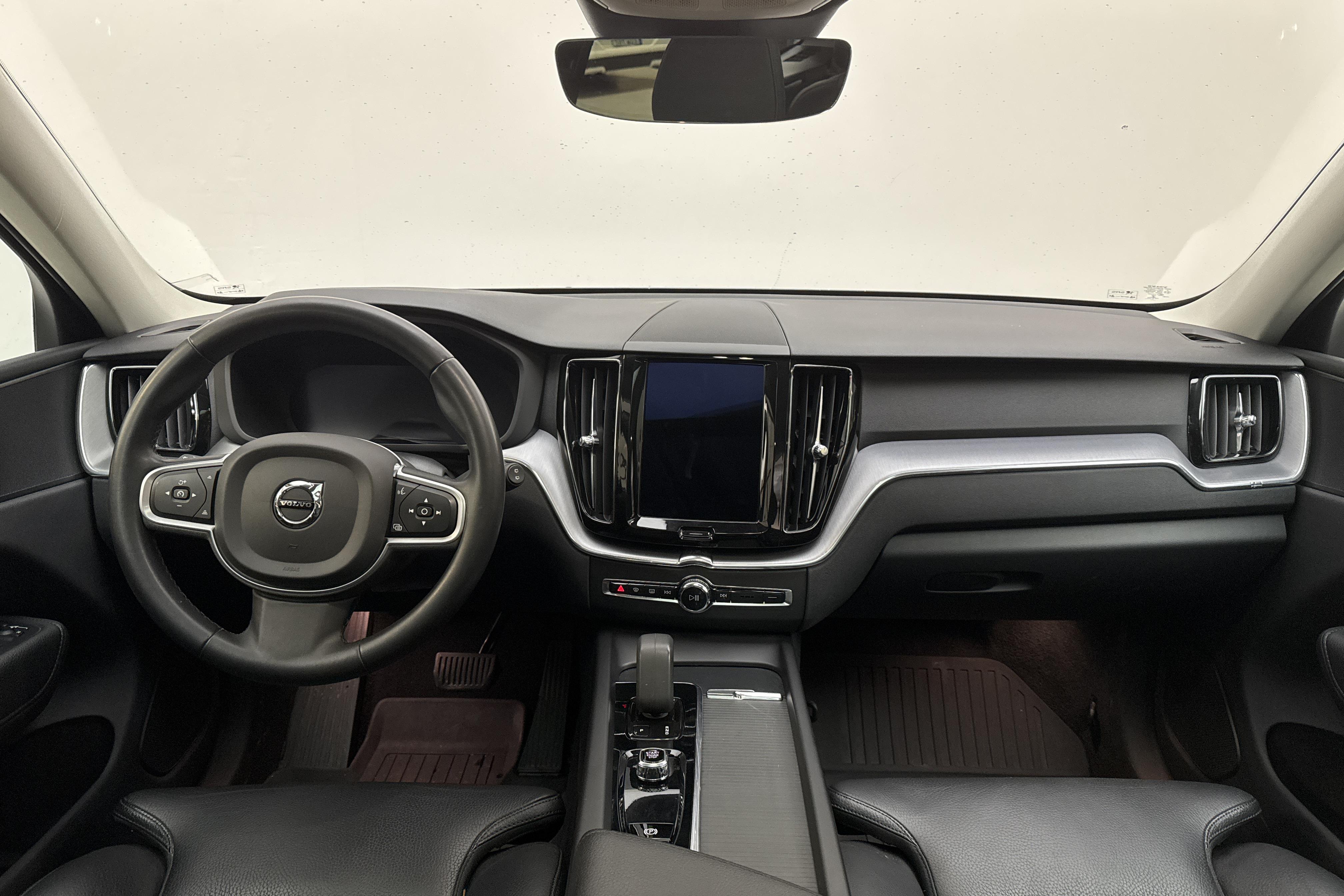 Volvo XC60 T6 AWD Recharge (350hk) - 11 974 mil - Automat - svart - 2022