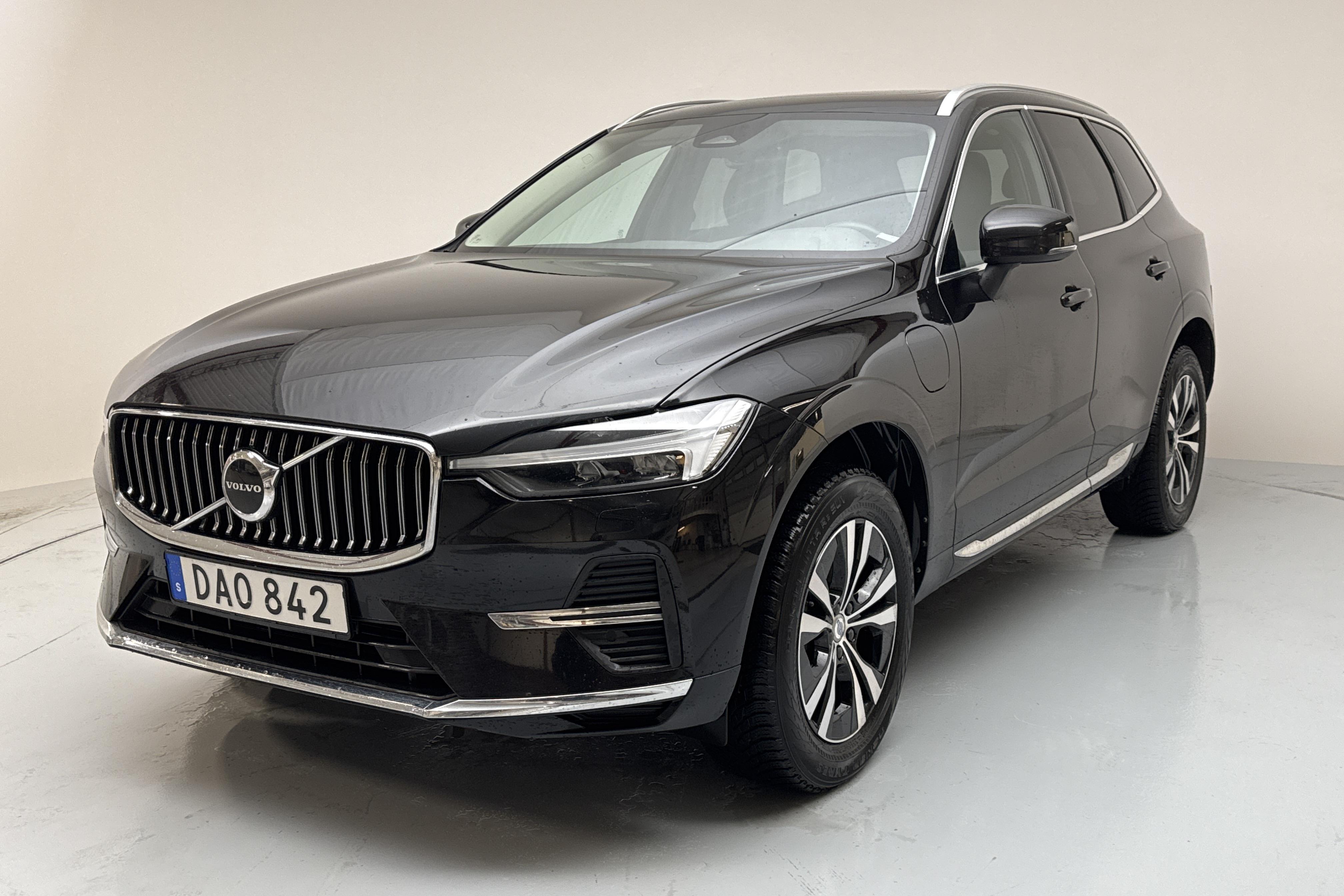 Volvo XC60 T6 AWD Recharge (350hk) - 11 974 mil - Automat - svart - 2022